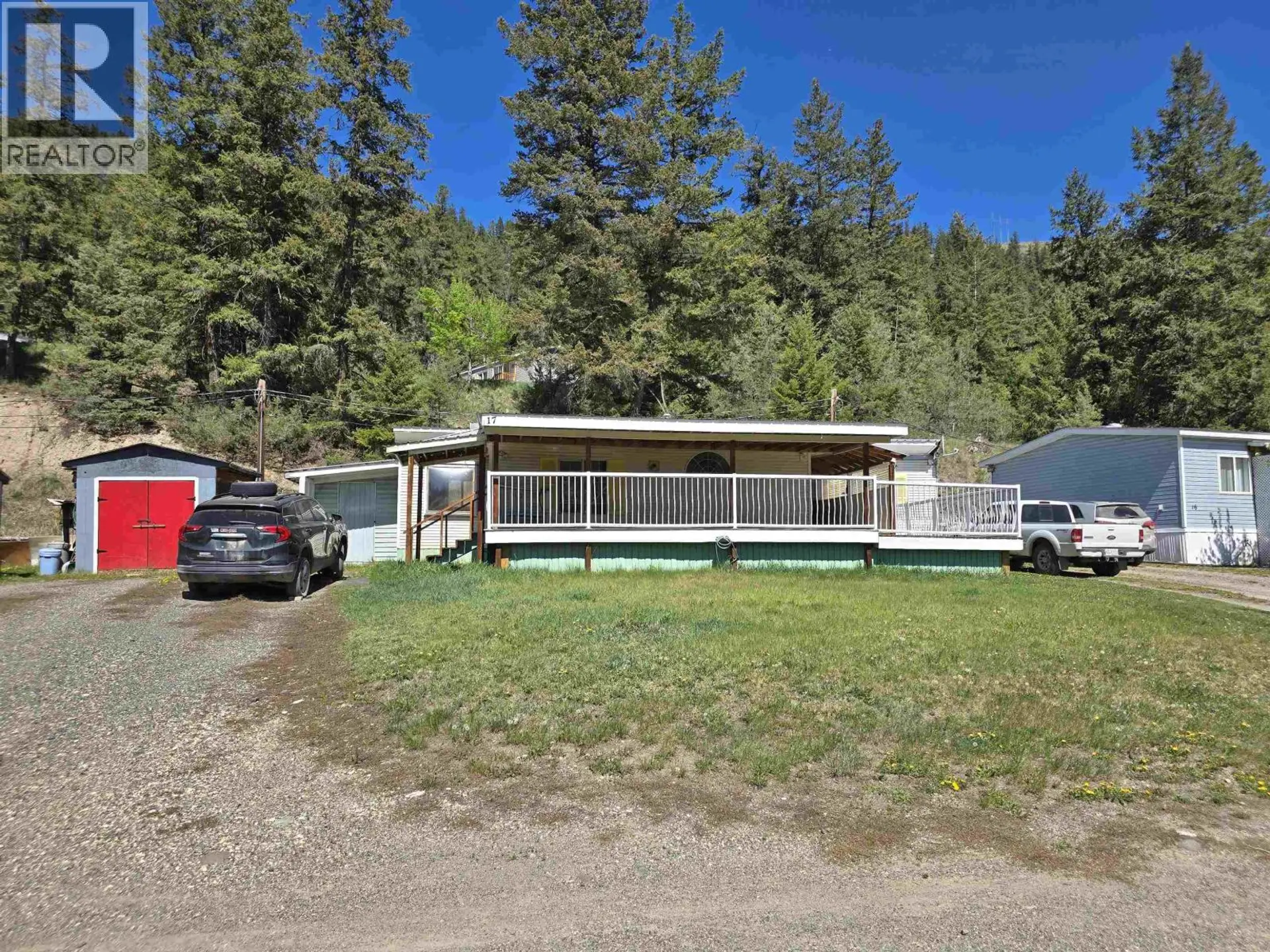#17 560 SODA CREEK ROAD - Image 17