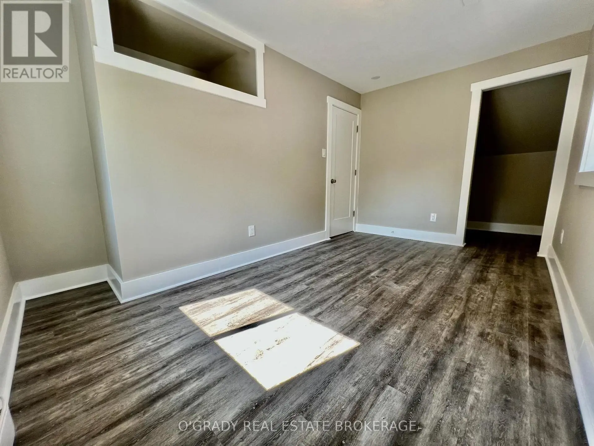 8 EDWARD LANE - Image 14