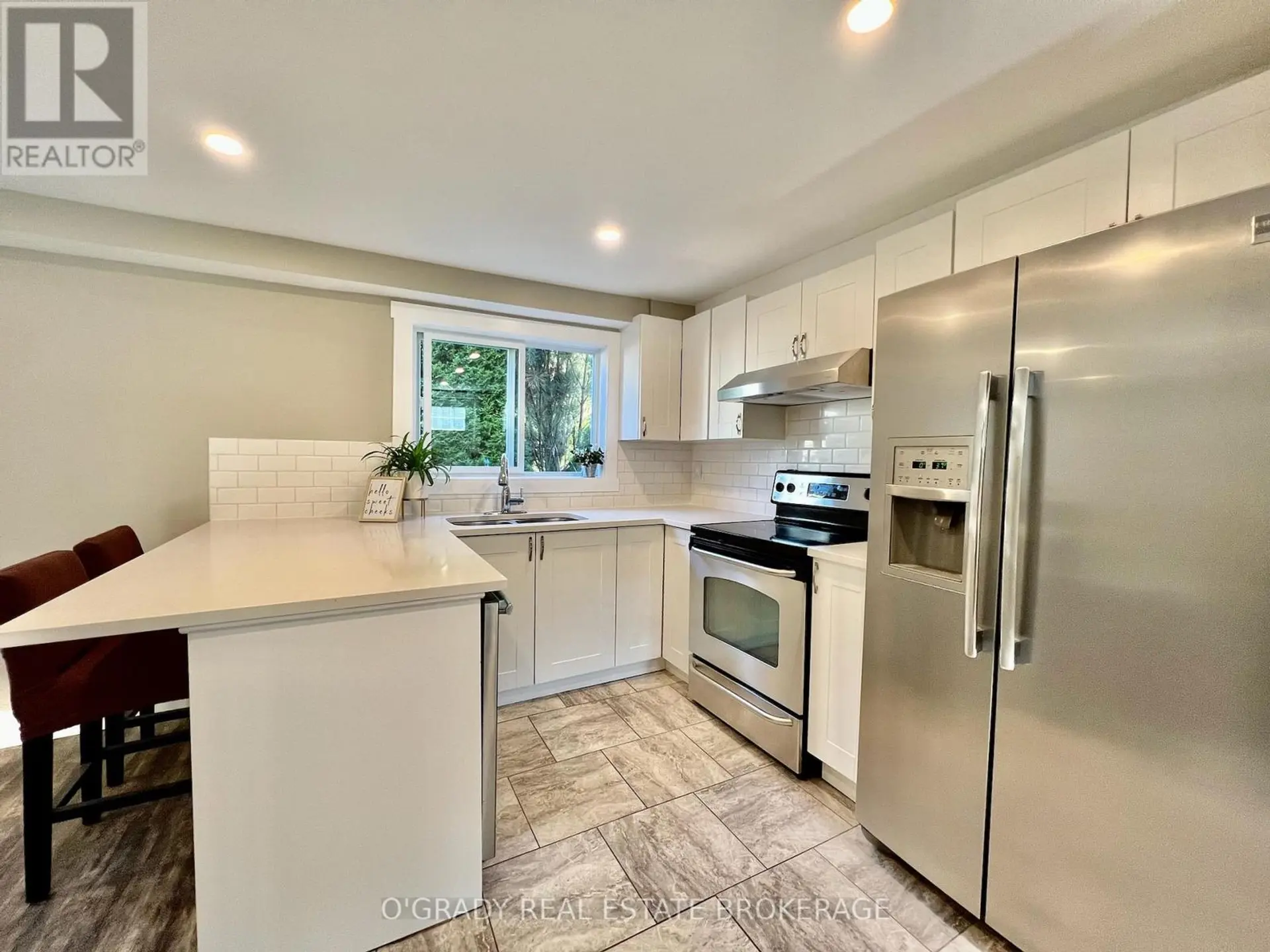 8 EDWARD LANE - Image 3