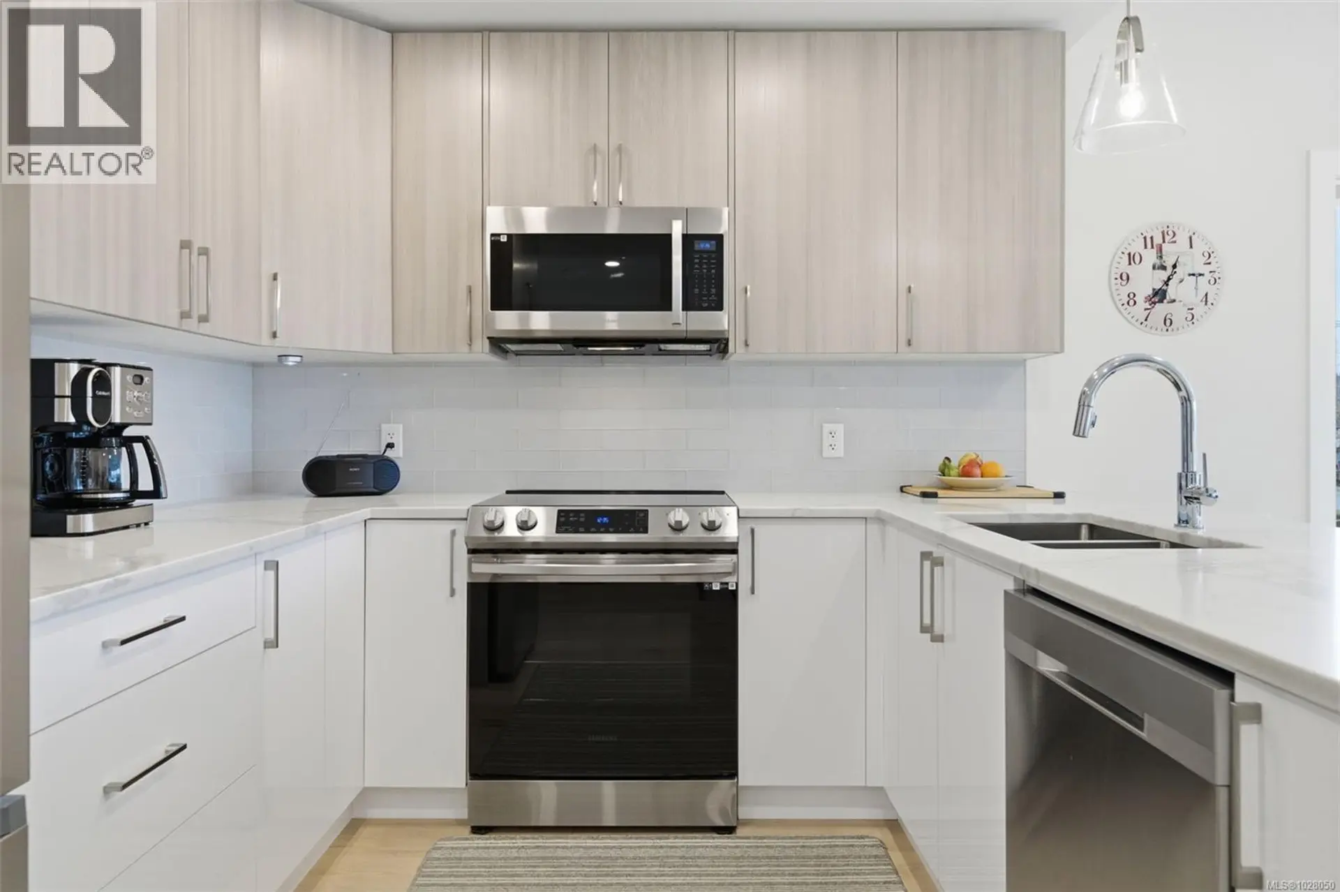 Property at #301 7098 Wallace Dr, Central Saanich, BC