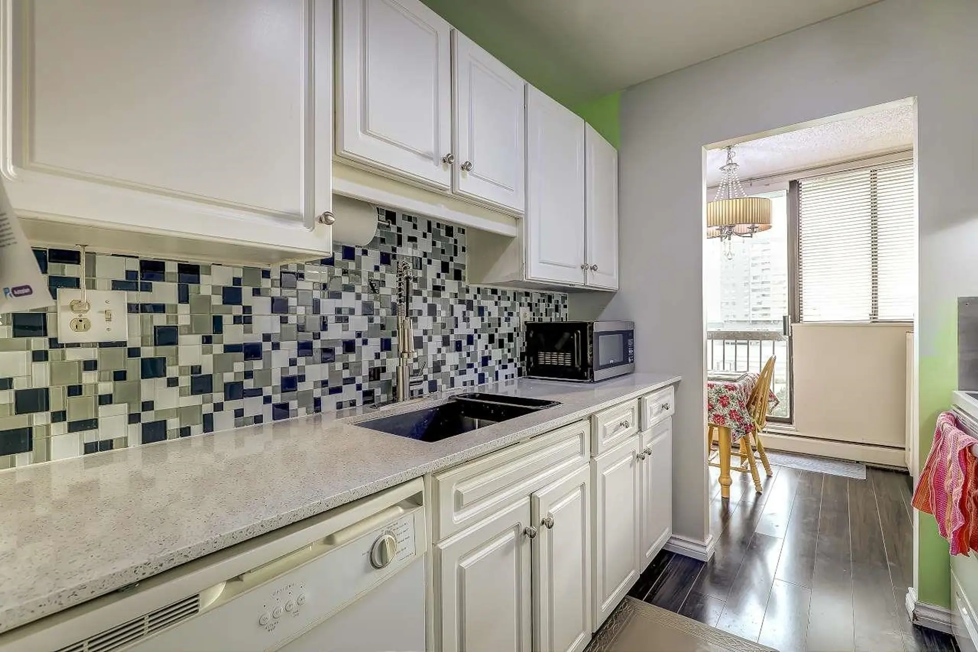Property at #906 620 Seventh Avenue, New Westminster, BC
