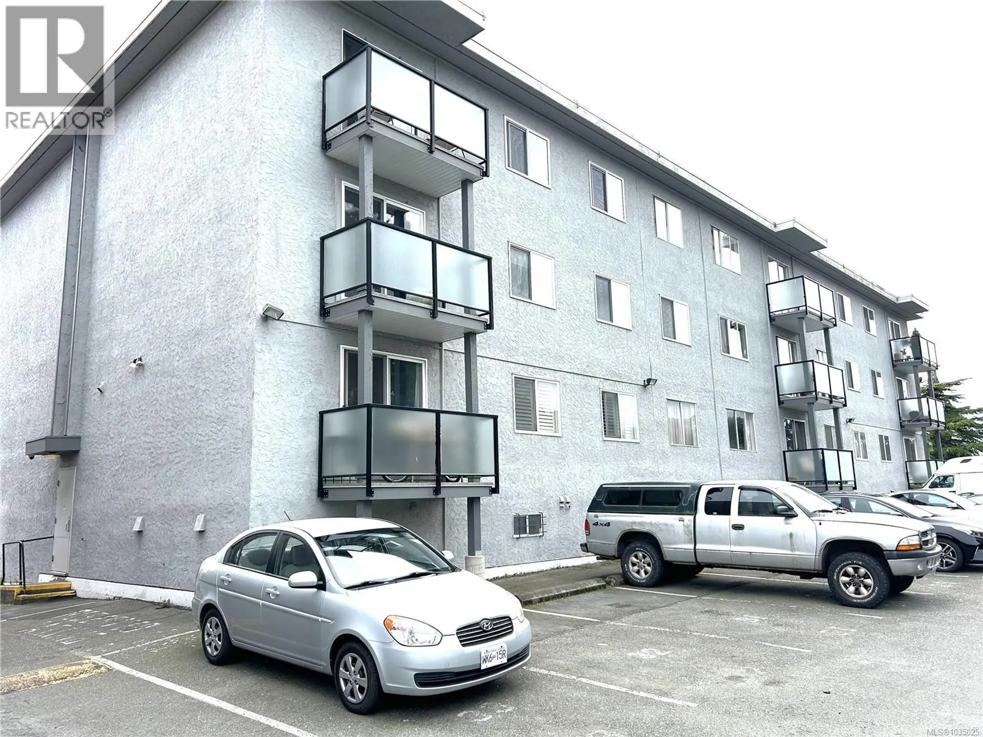 Property at #304 904 HILLSIDE Ave, Victoria, BC