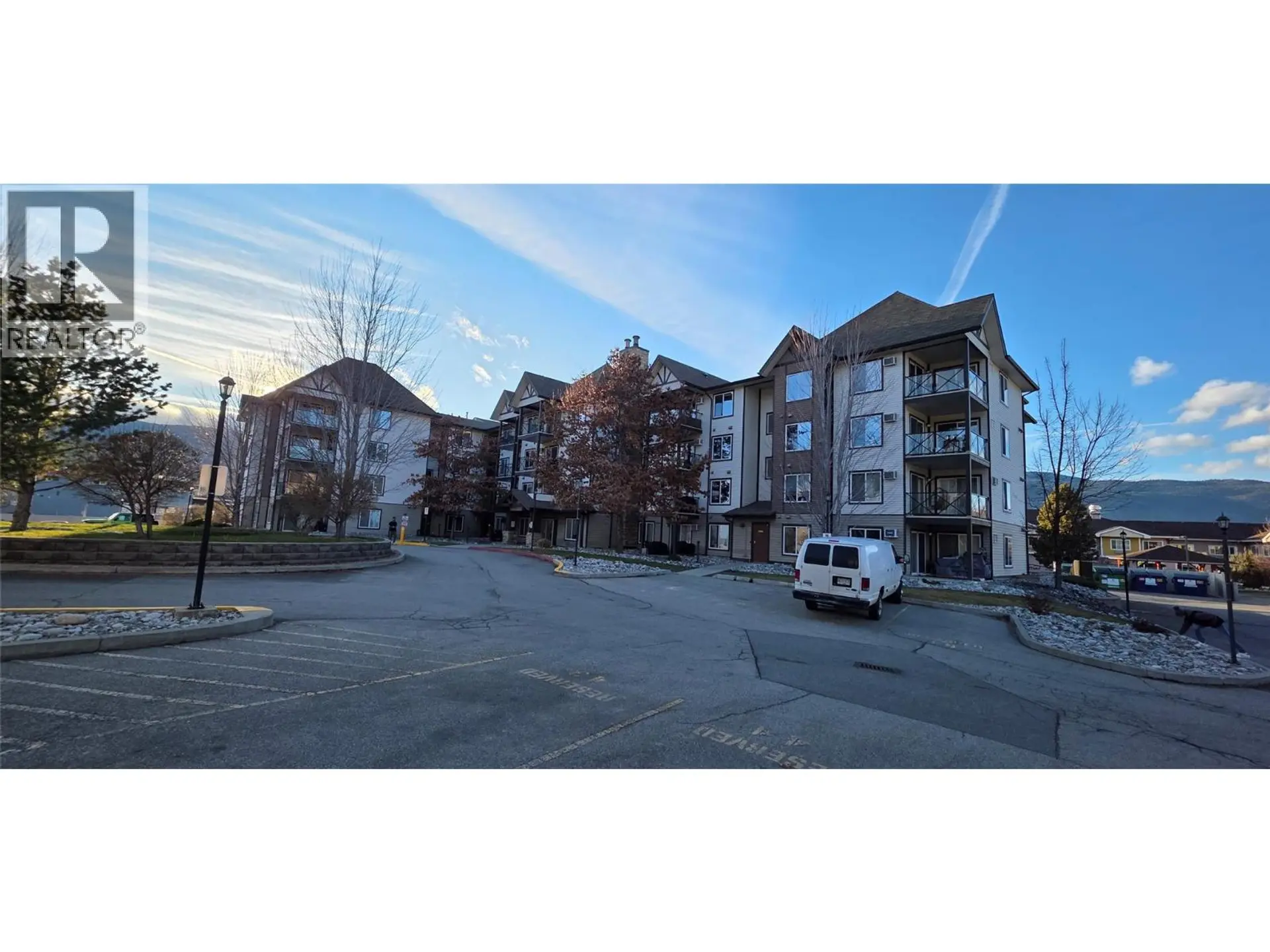 #206 256 Hastings Avenue - Image 2