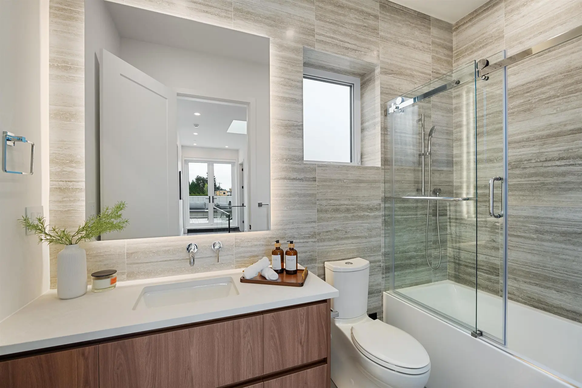 948 W 57th Avenue - Image 14