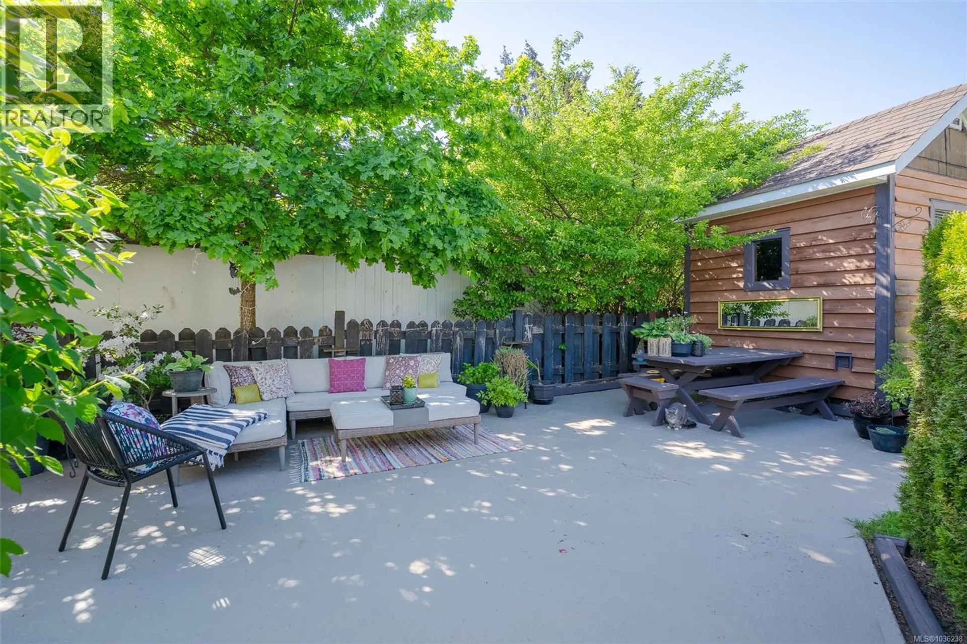 4565 Lathom Rd - Image 13
