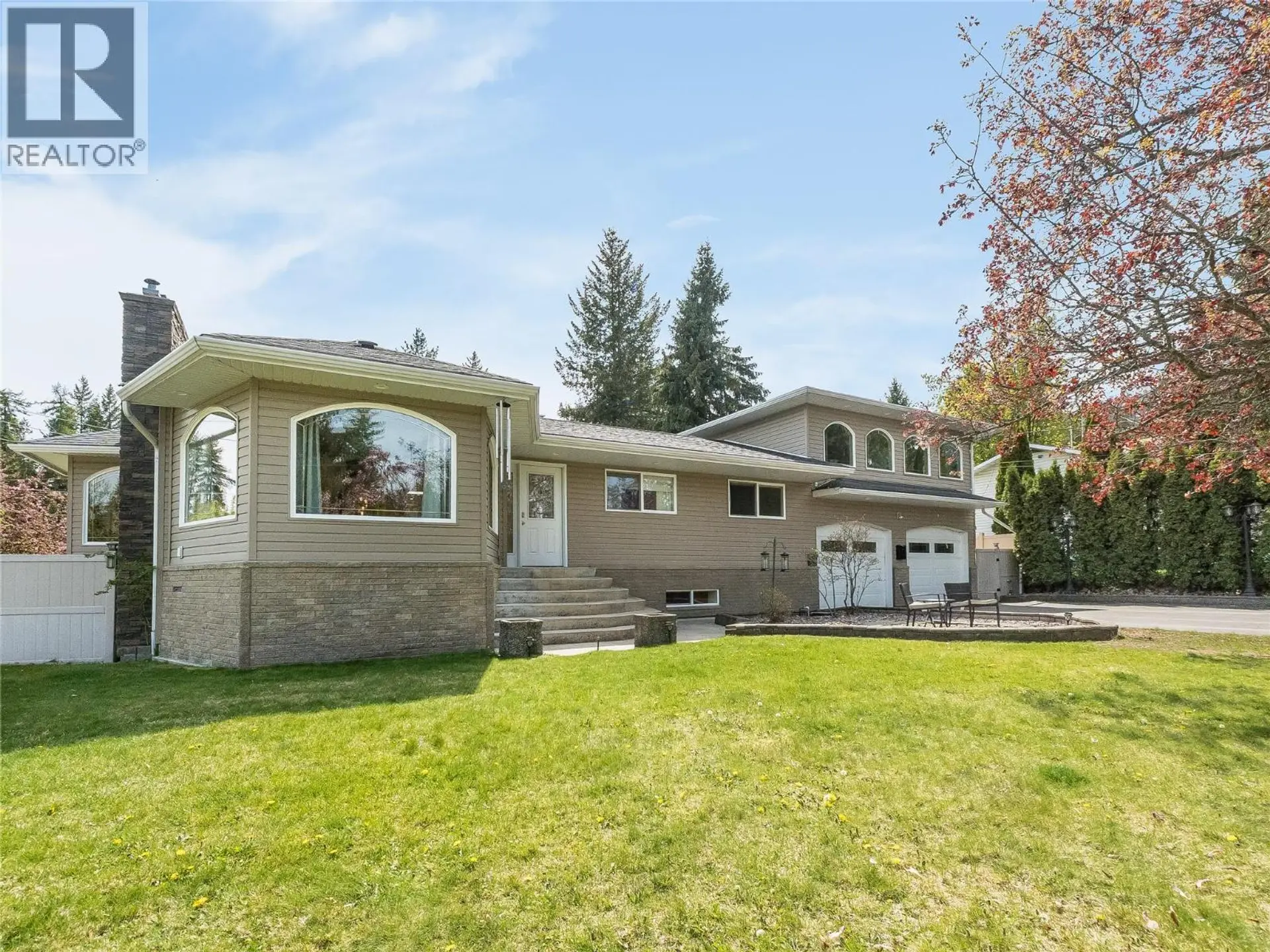 Property at 1400 MEADOWBROOK Drive, Castlegar, BC