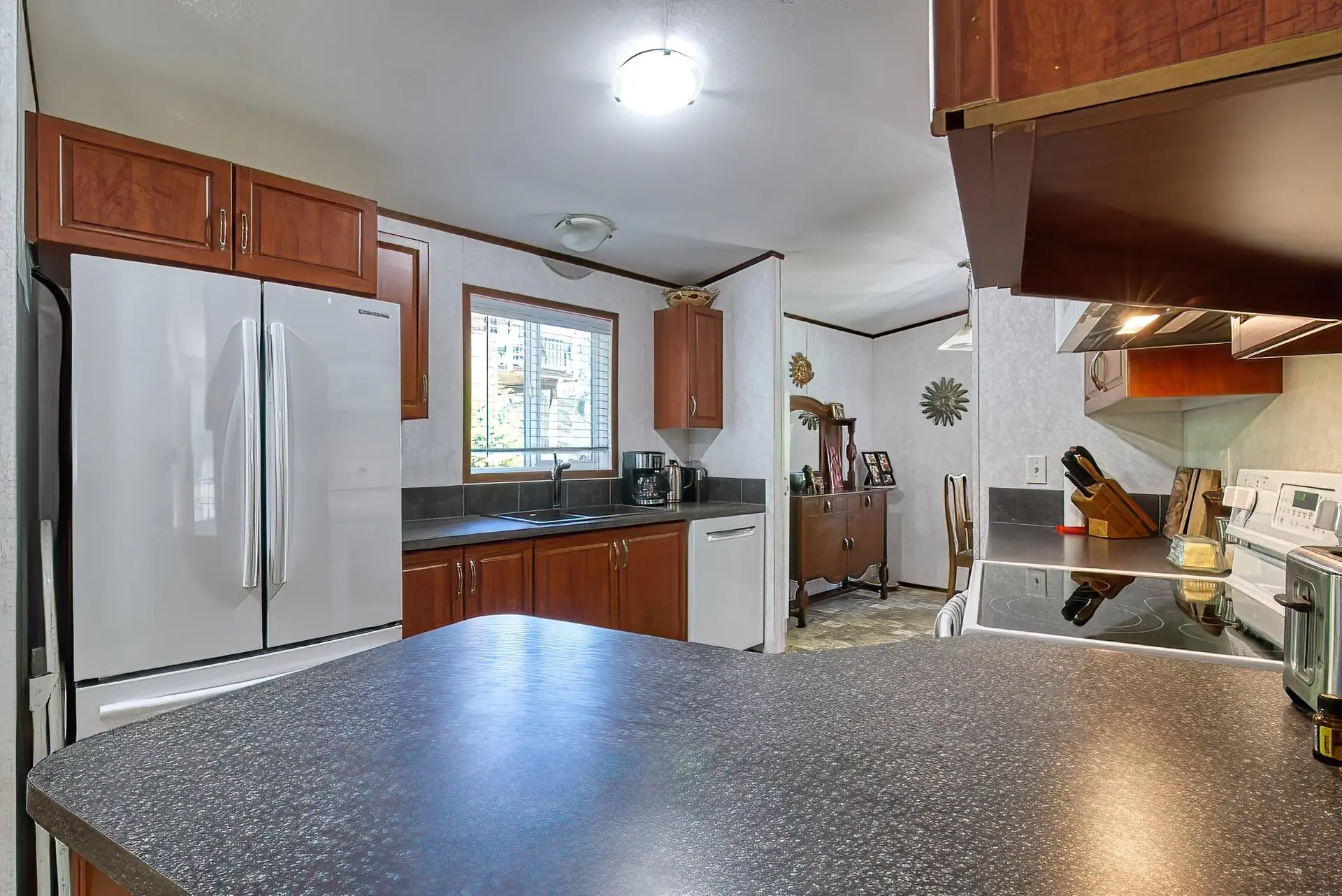 5200 Wesjac Road - Image 4