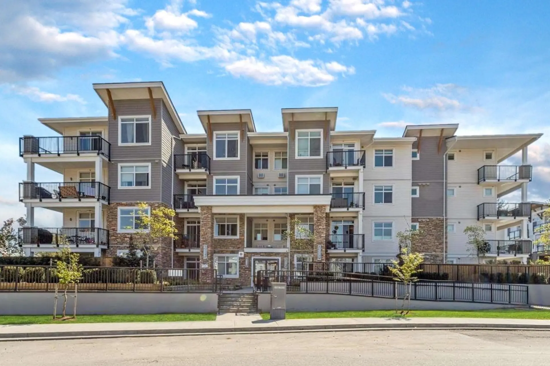 Property at #405 19940 Brydon Crescent, Langley, BC
