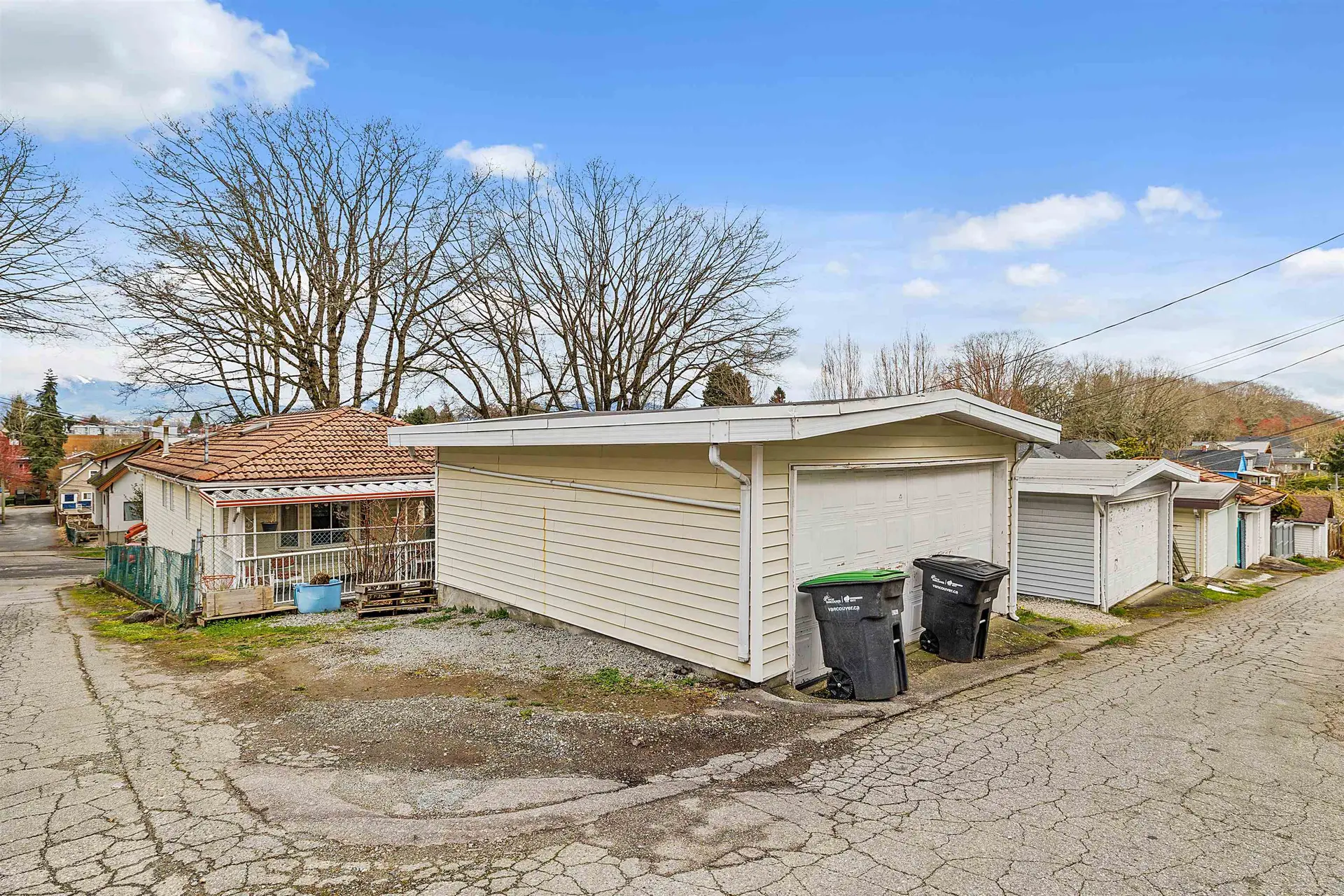 728 E 21st Avenue - Image 5