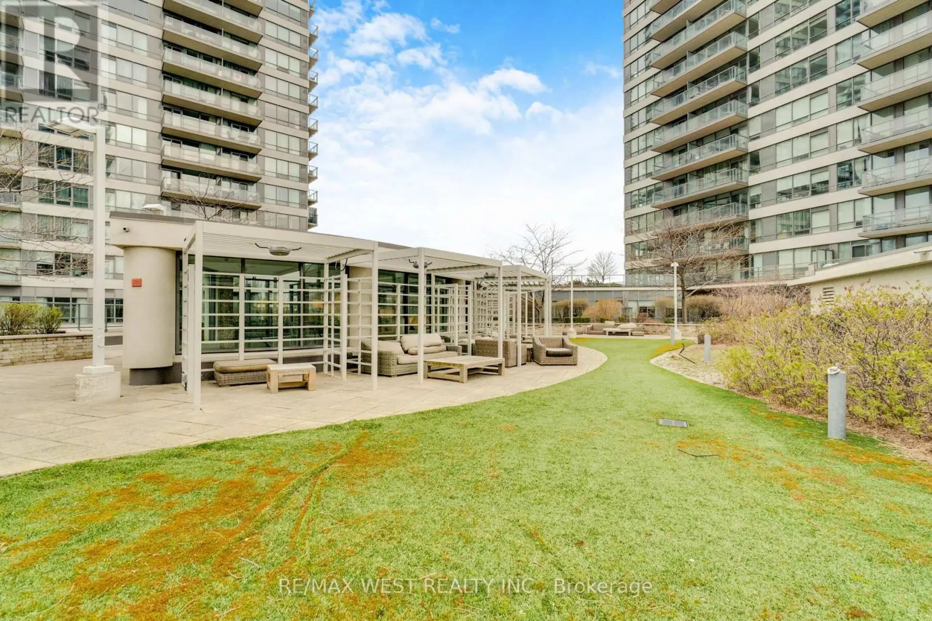 #505 2240 LAKE SHORE BOULEVARD W - Image 16