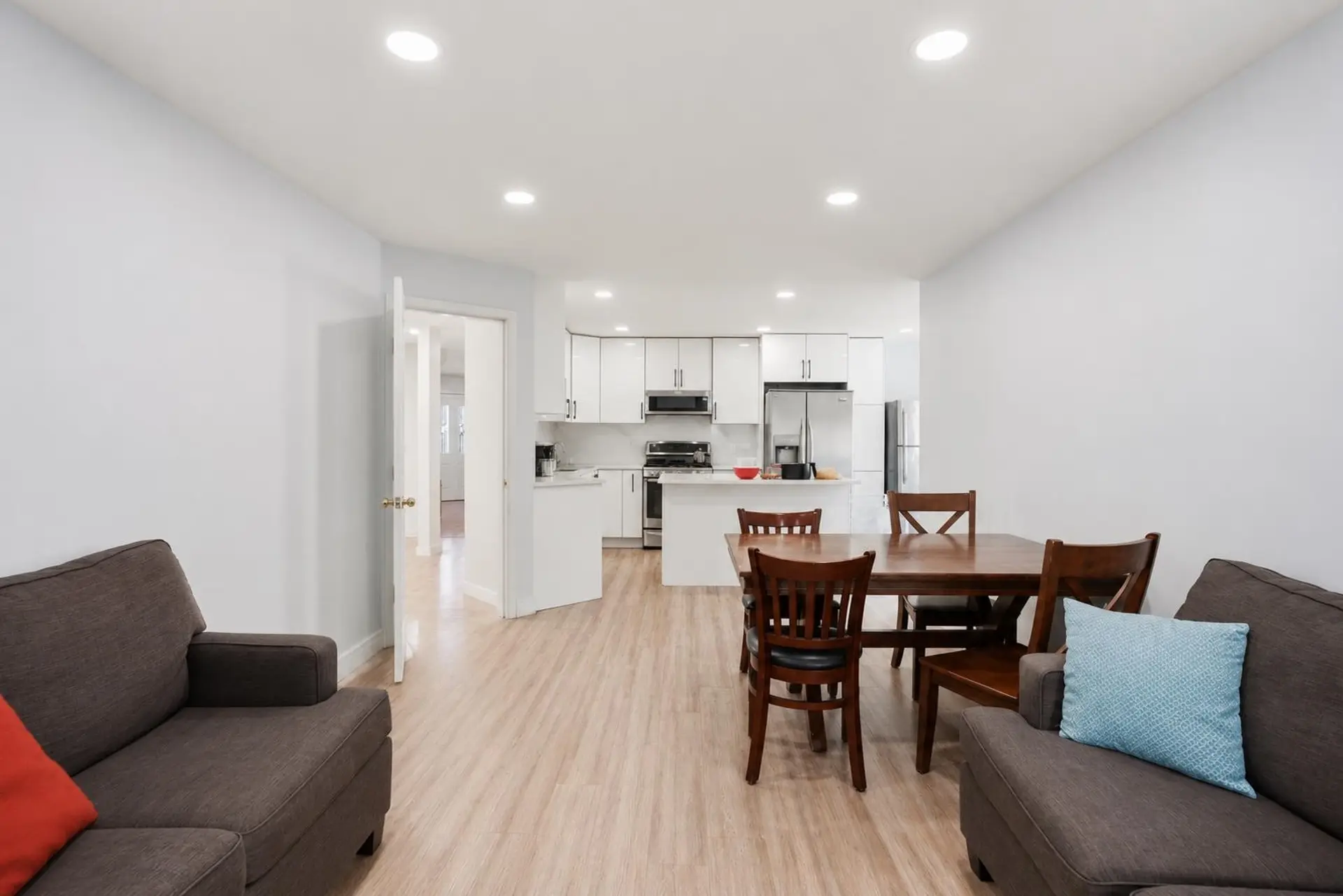 11142 85a Avenue - Image 8