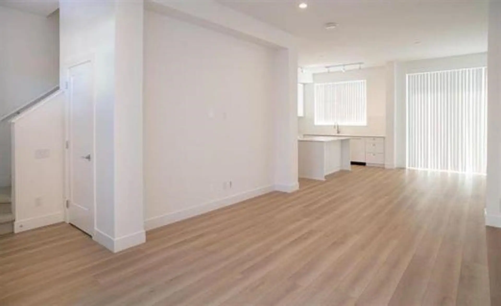 #189 1331 Olmsted Street - Image 4