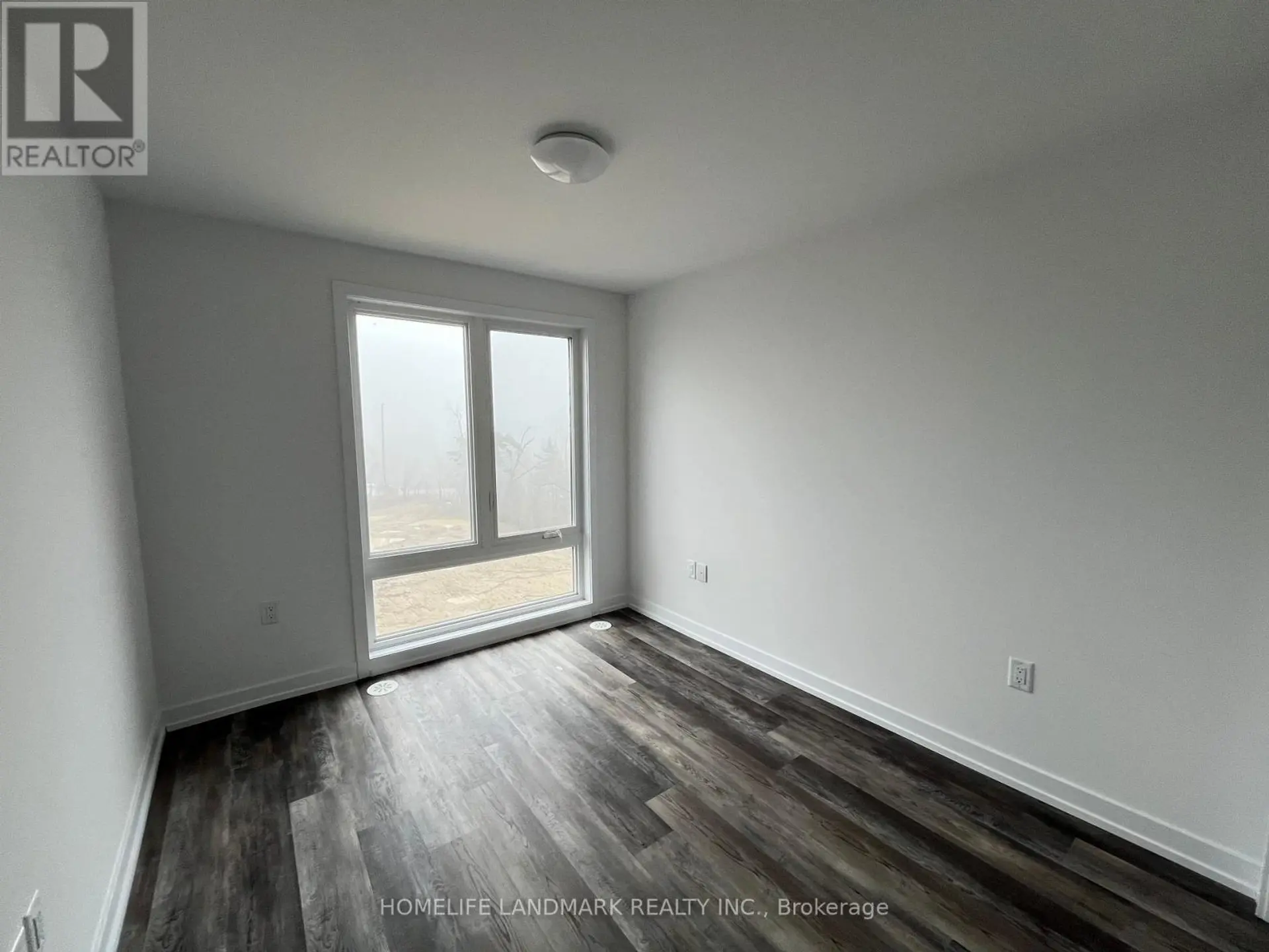 #206 3 BANCROFT LANE - Image 3