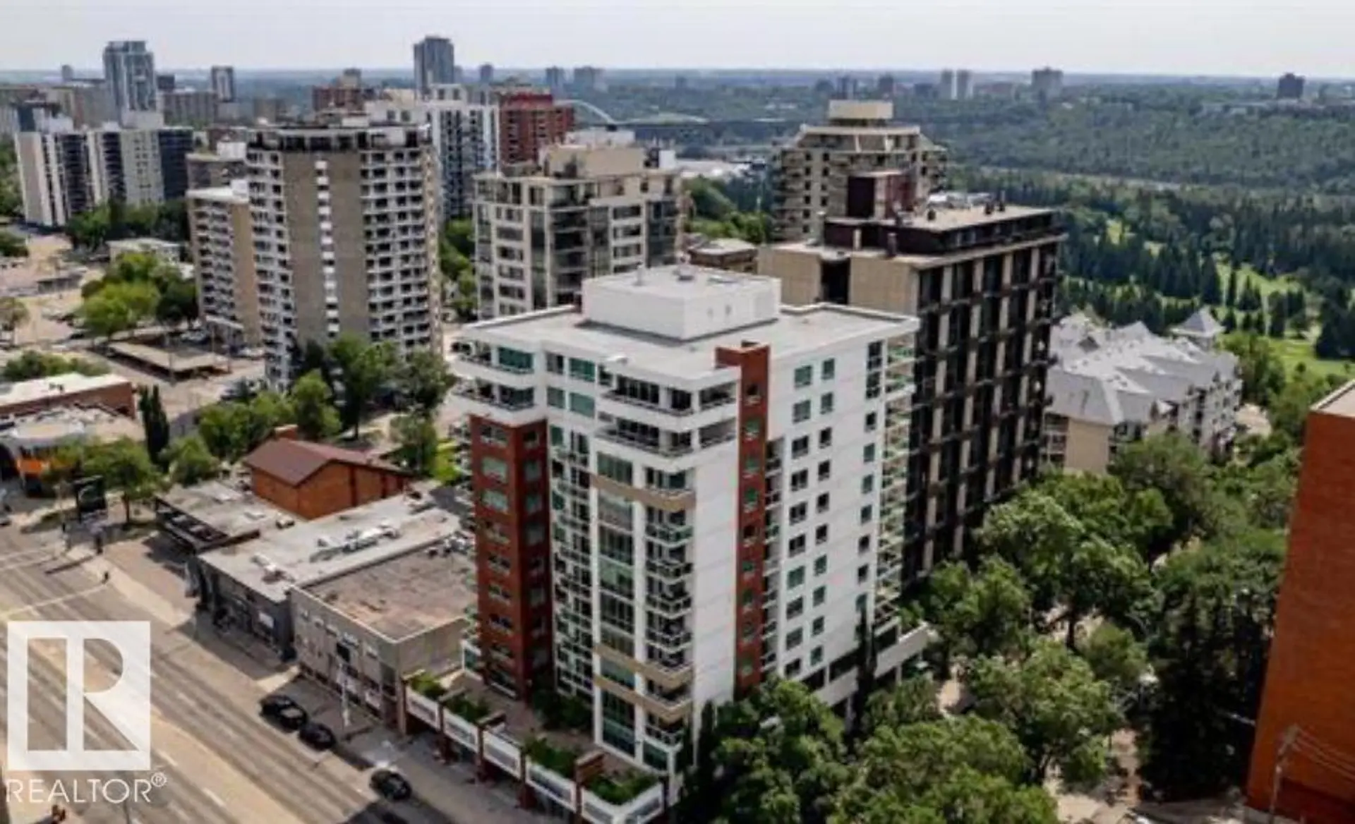 #702 10055 118 ST NW - Image 1