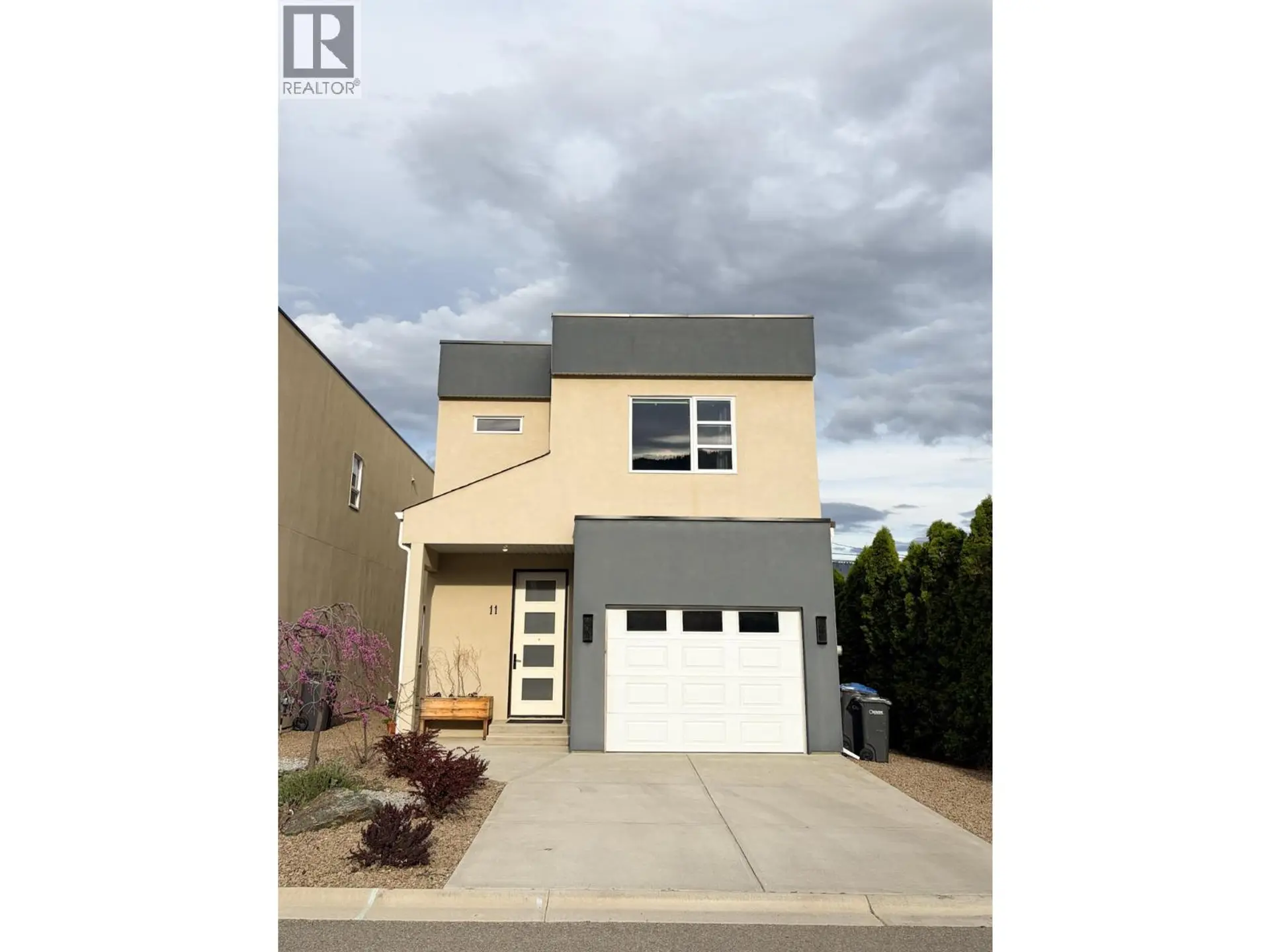Property at 11 Raven Court, Osoyoos, BC