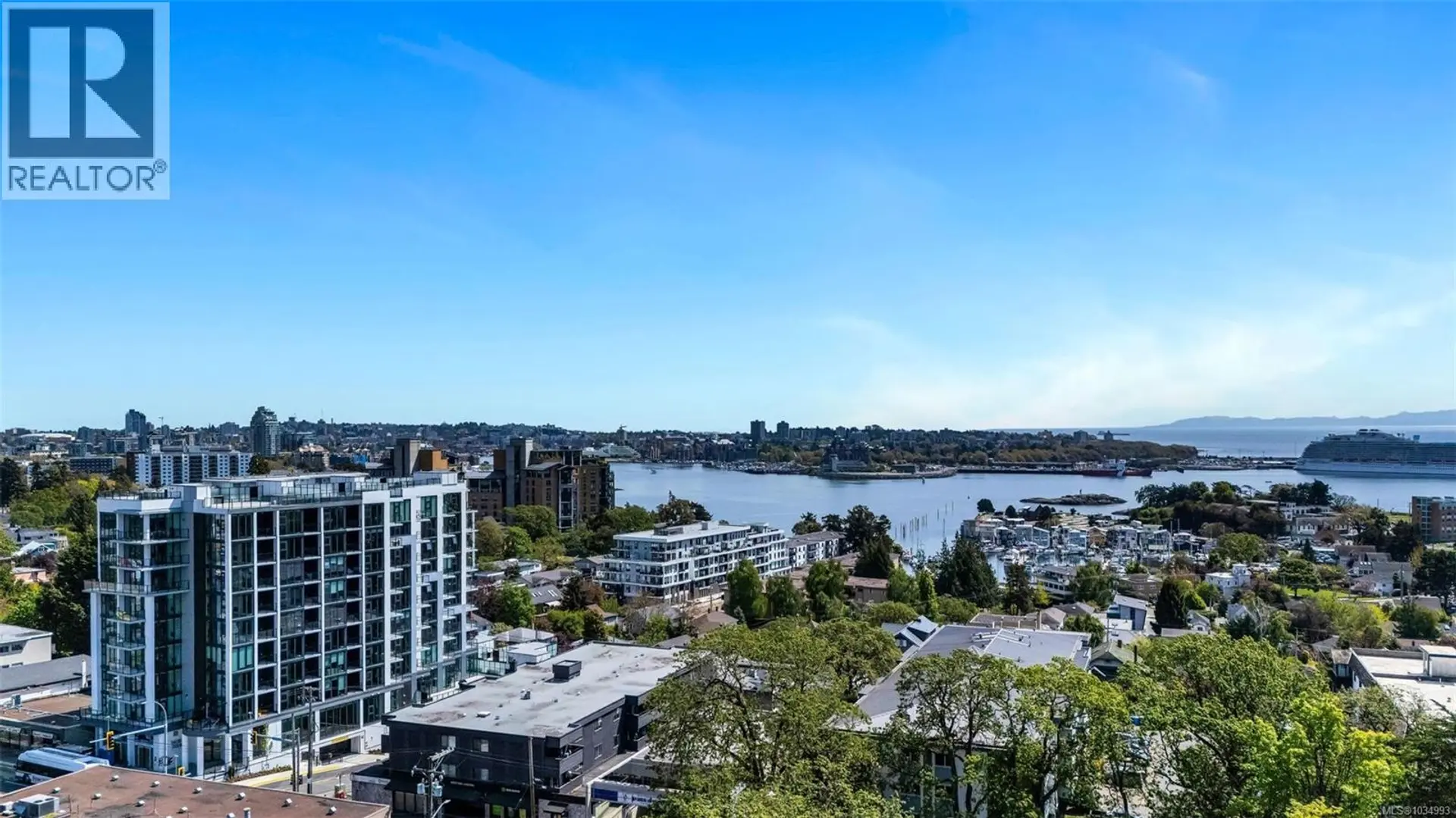 Property at #306 899 Esquimalt Ave, Esquimalt, BC