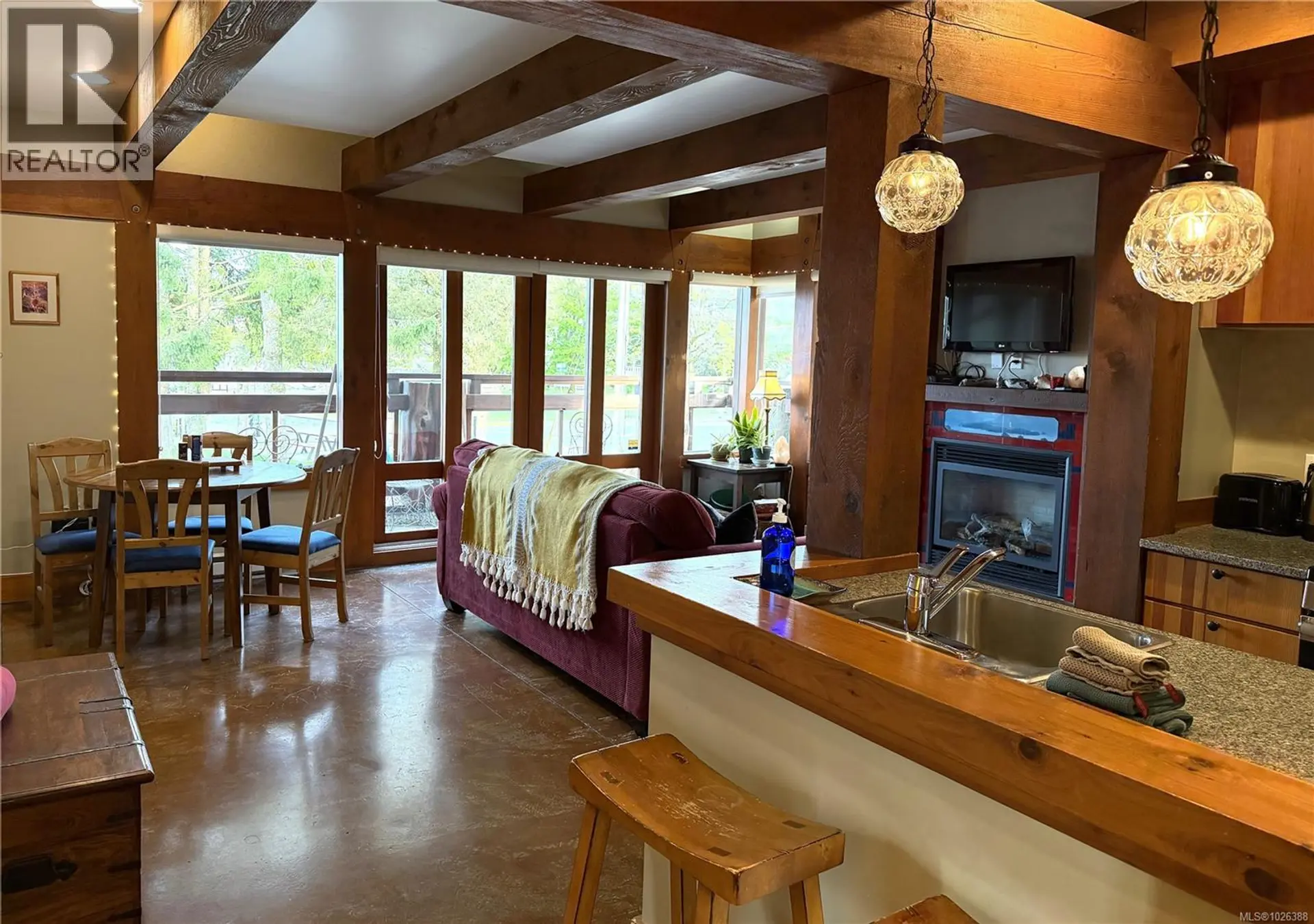 #206 1645 Cedar Rd - Image 2