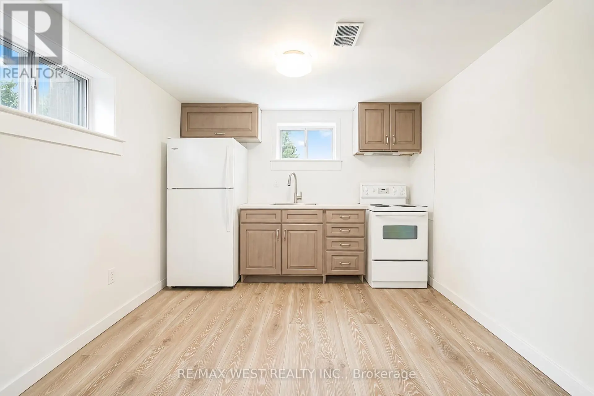 23 IRWIN ROAD - Image 9