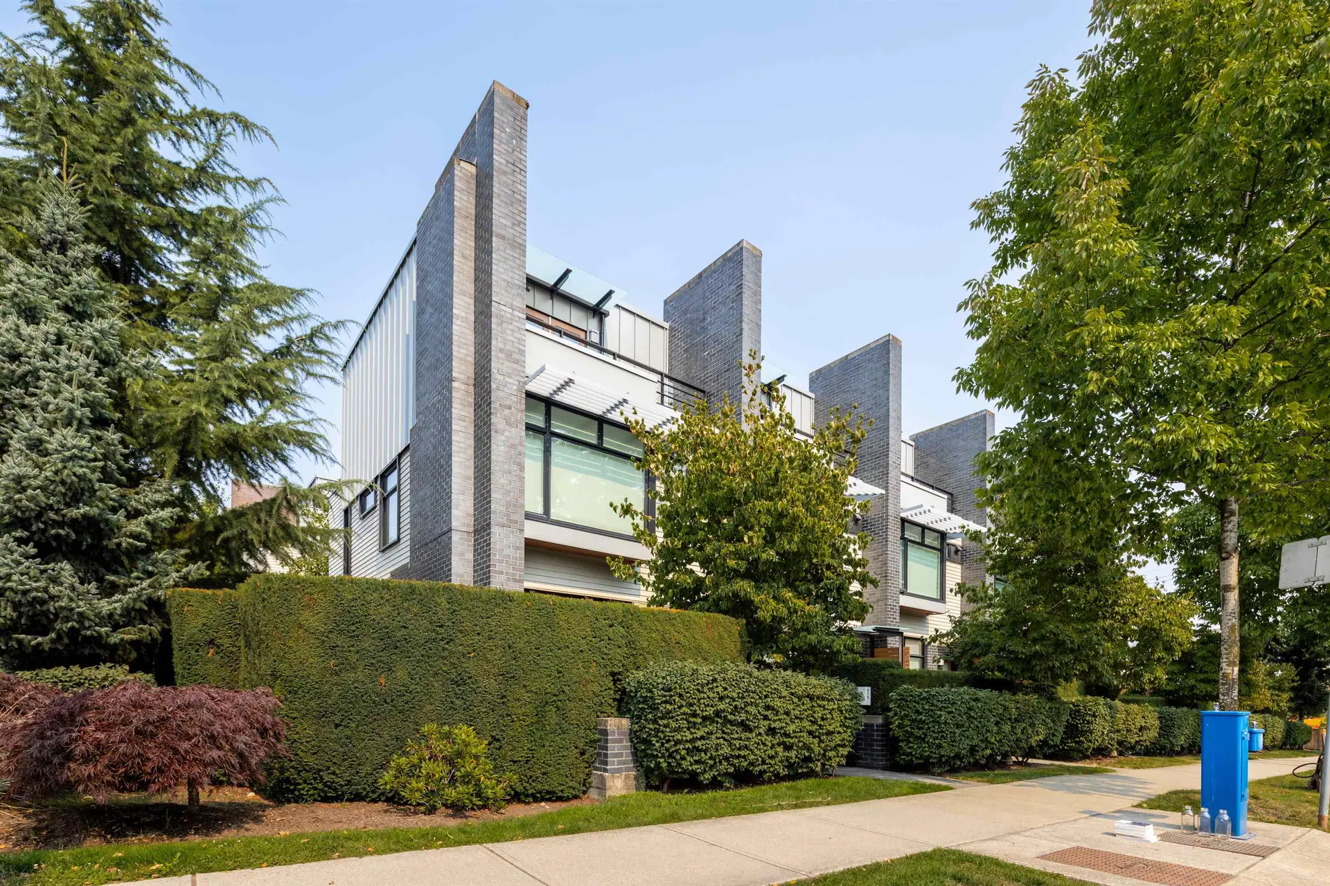 Property at 979 W 46th Avenue, Vancouver, BC