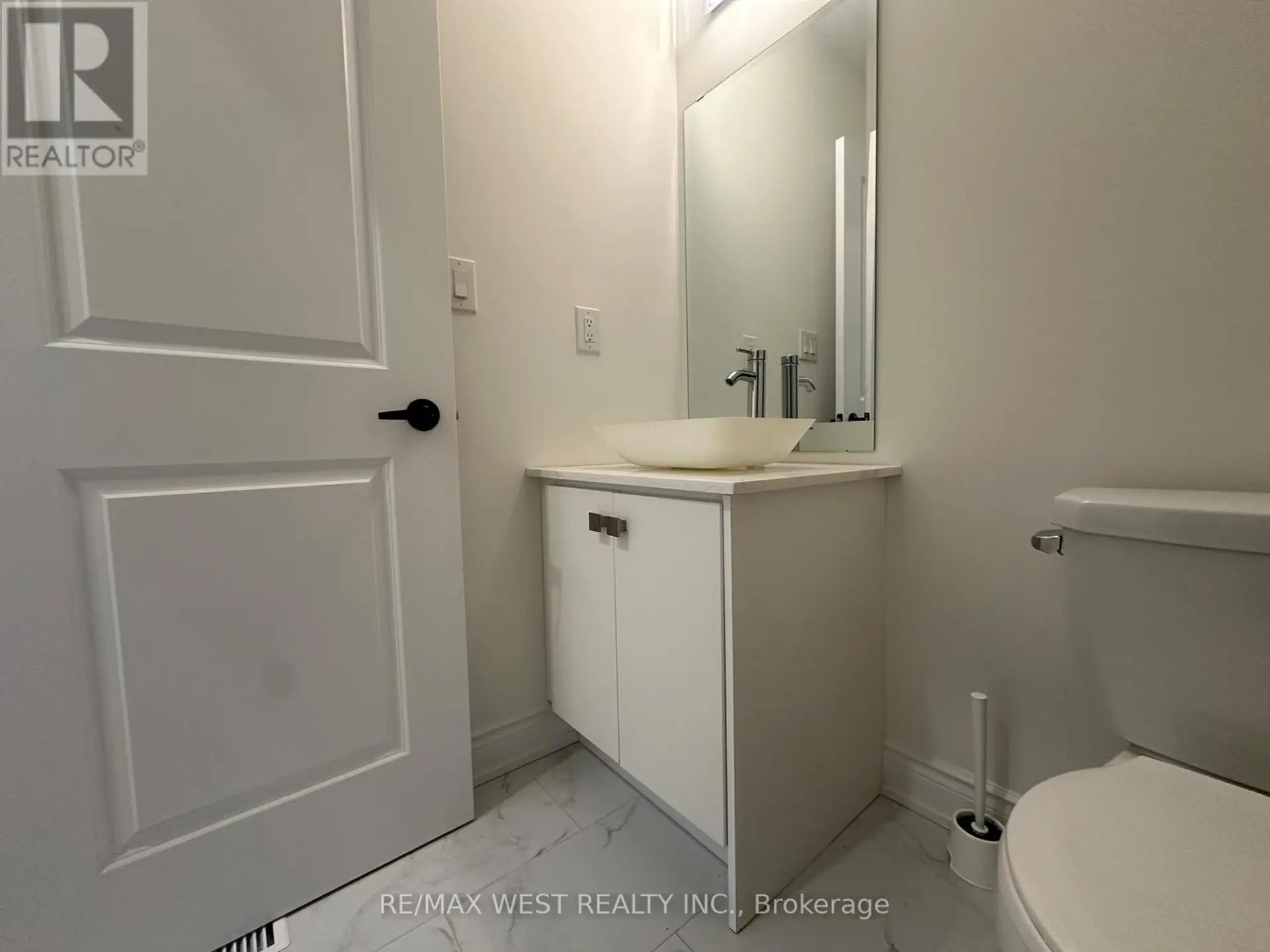 131 GUELPH STREET - Image 8