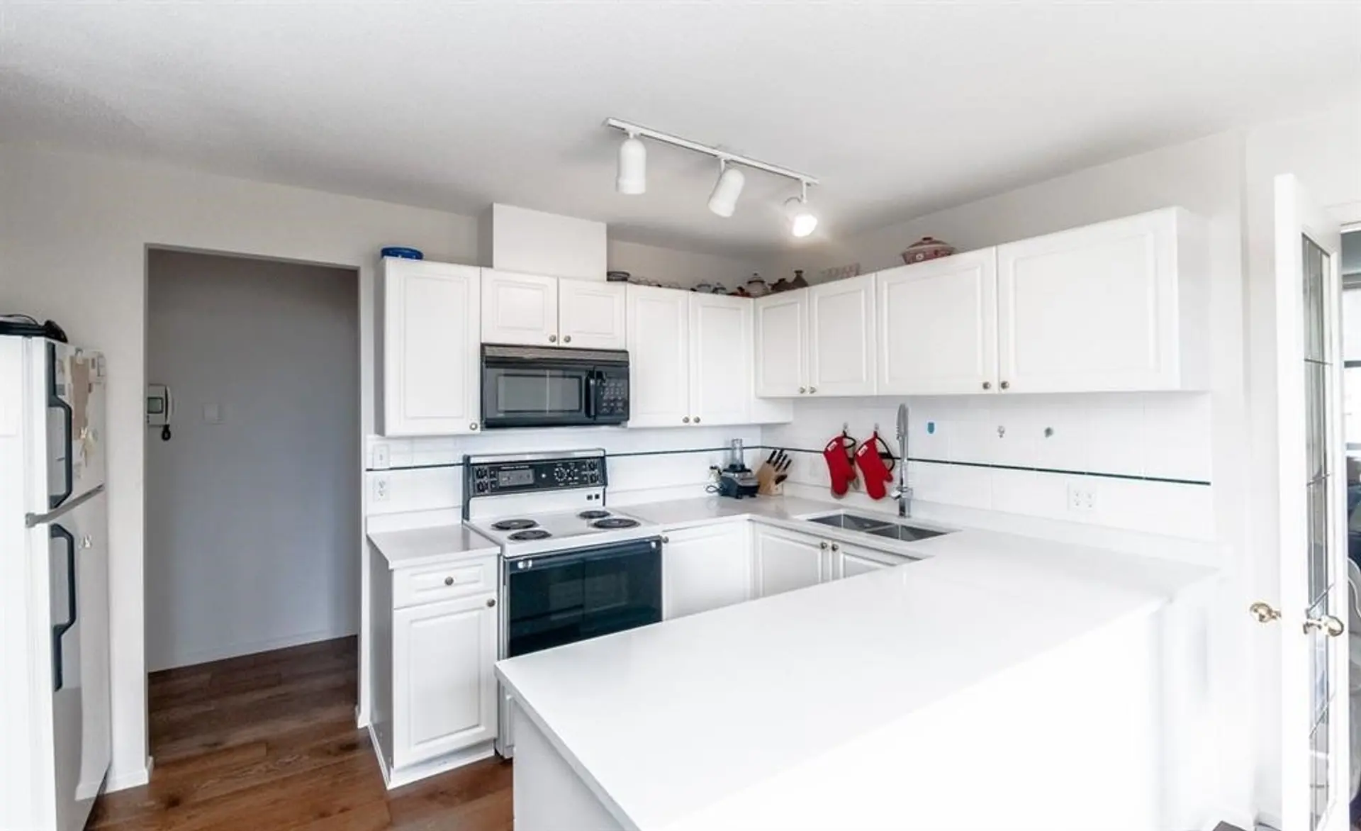 #504 8280 Westminster Highway - Image 7