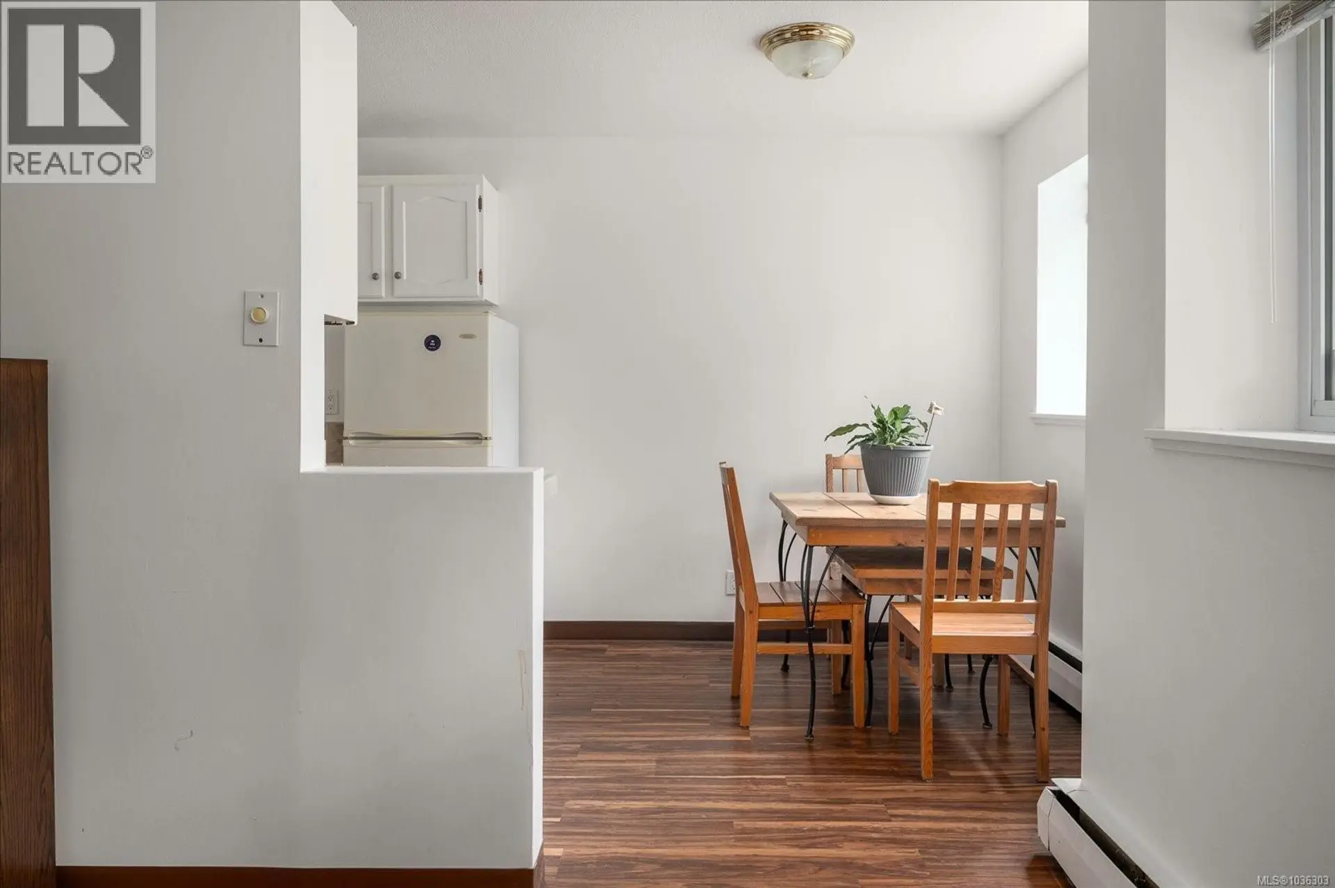 #5104 999 bowen Rd - Image 11