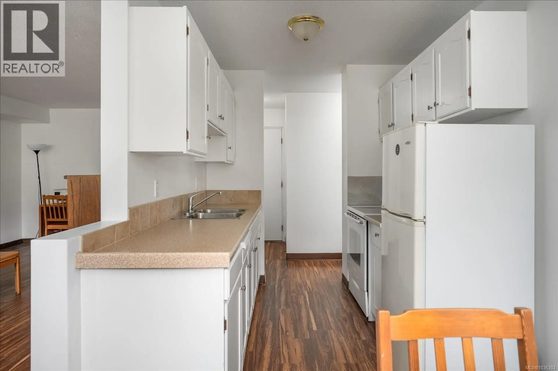 #5104 999 bowen Rd - Image 13