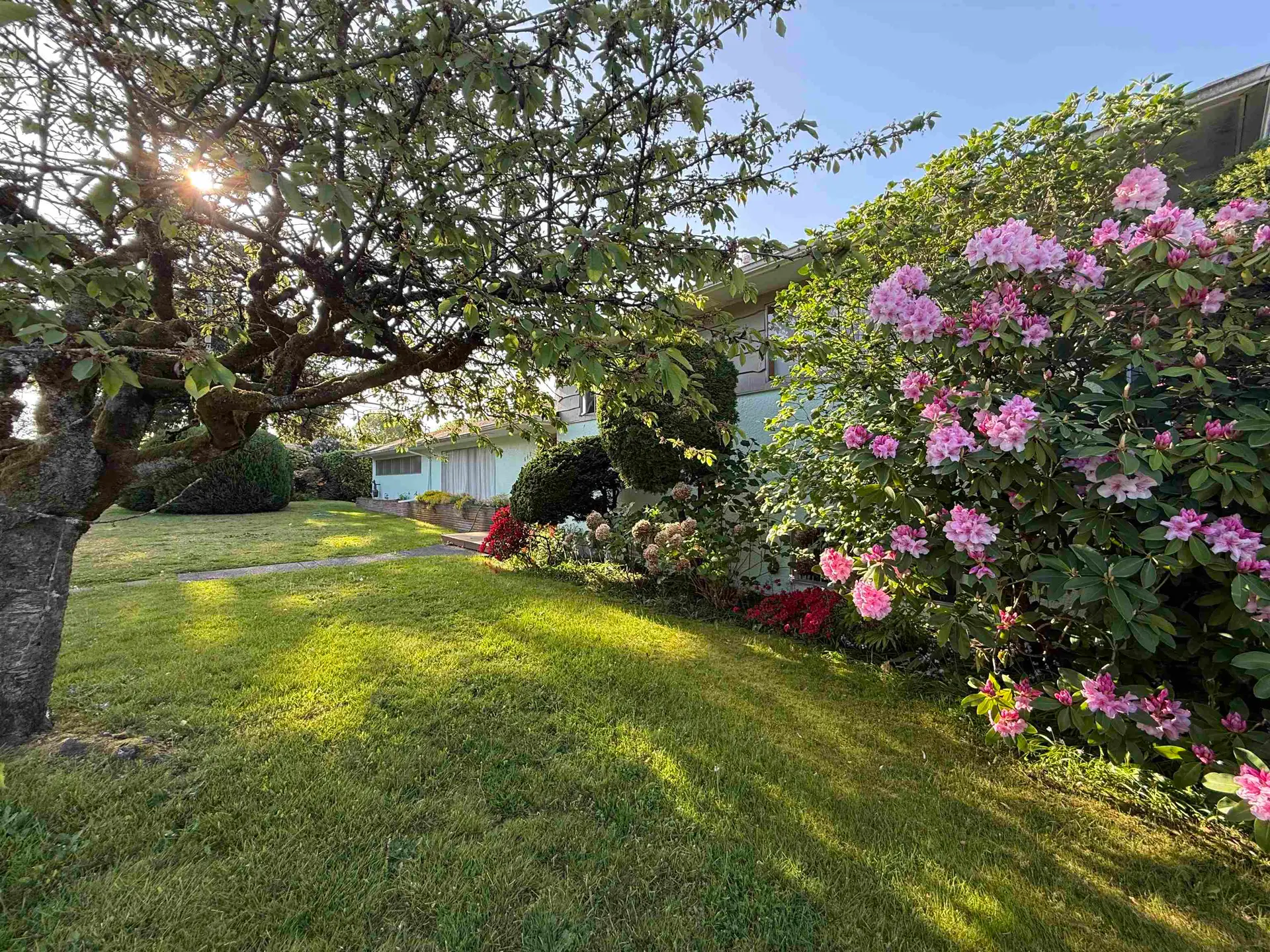 692 W 39th Avenue - Image 12