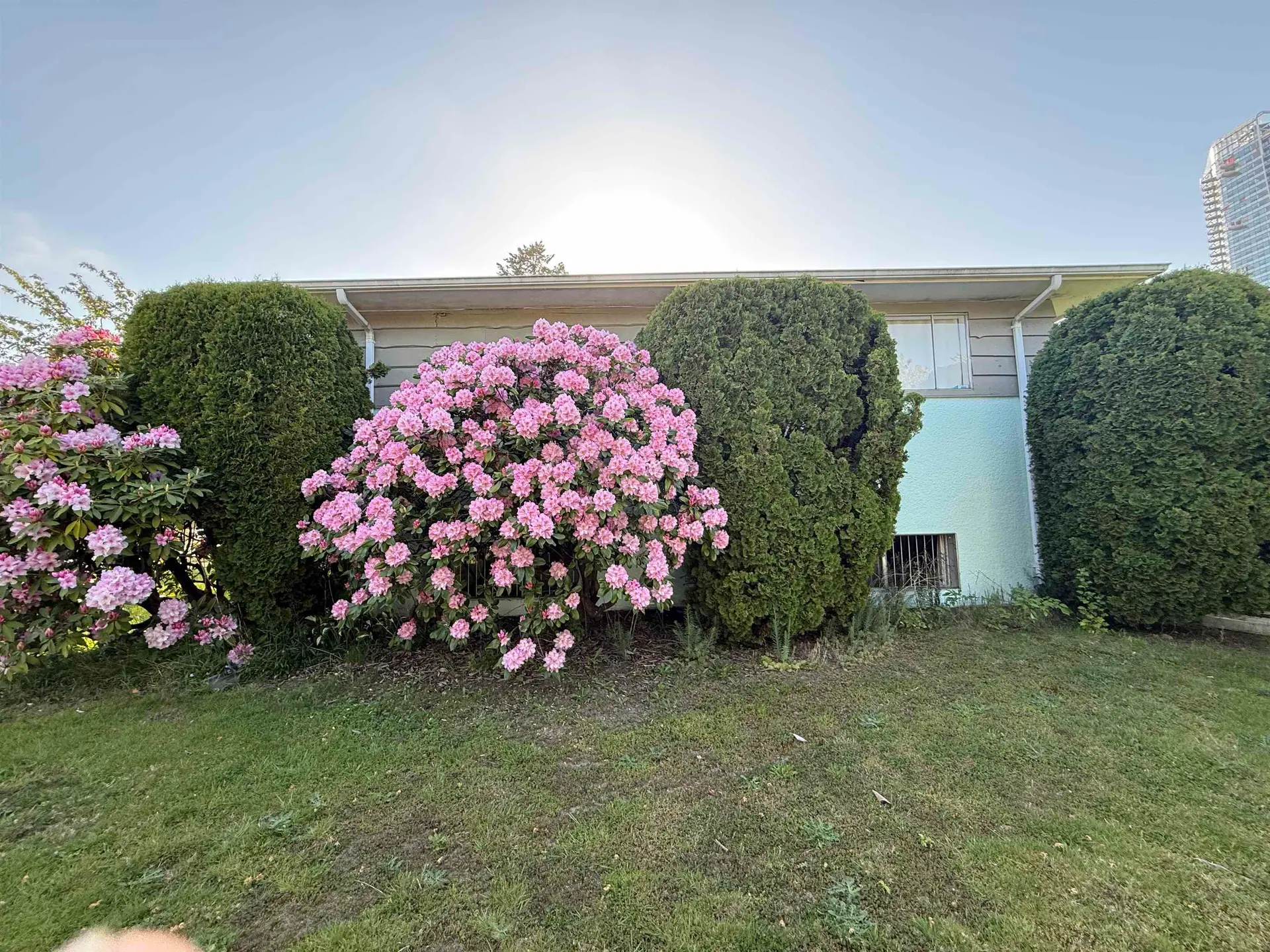 692 W 39th Avenue - Image 10