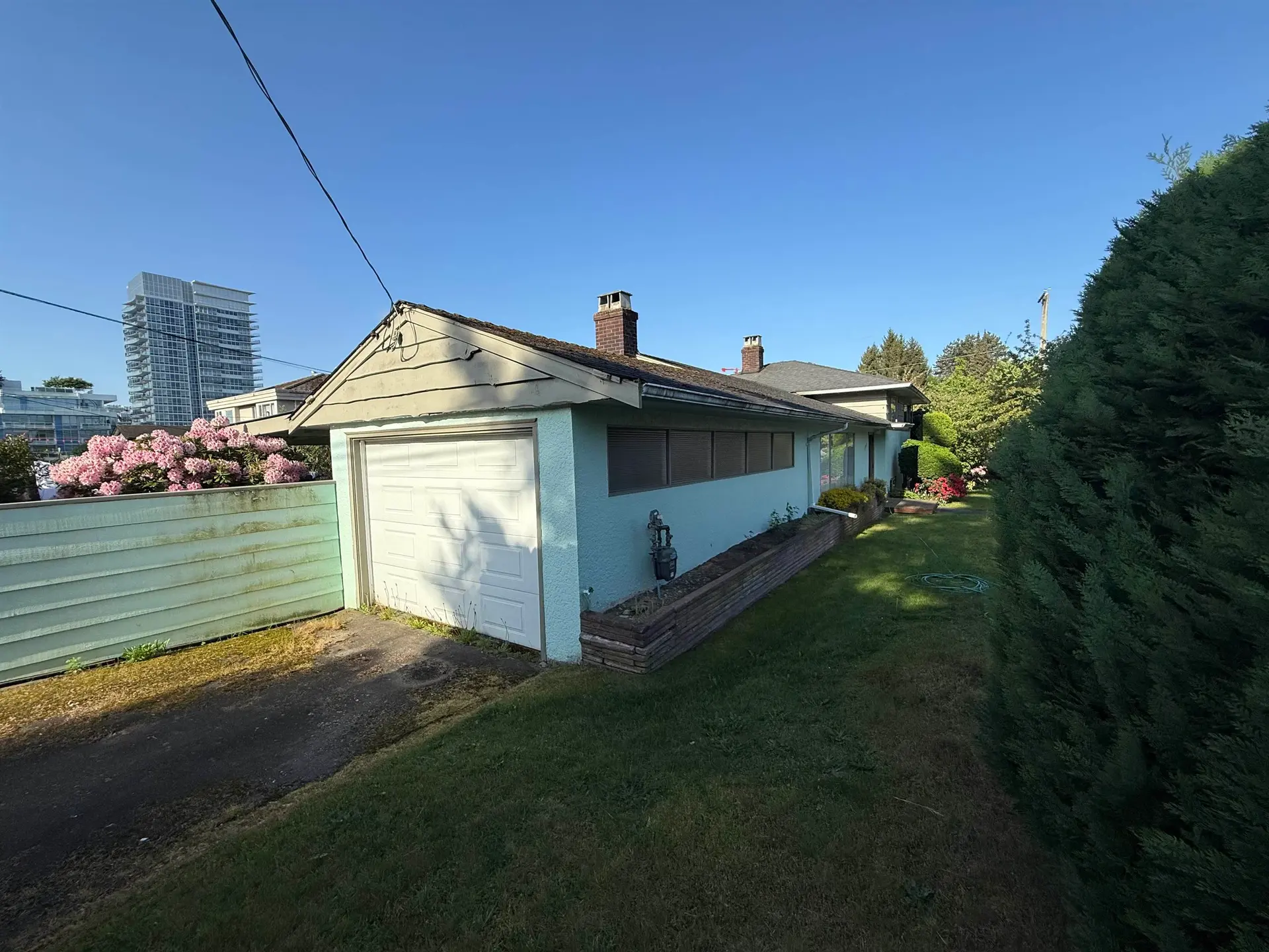 692 W 39th Avenue - Image 15