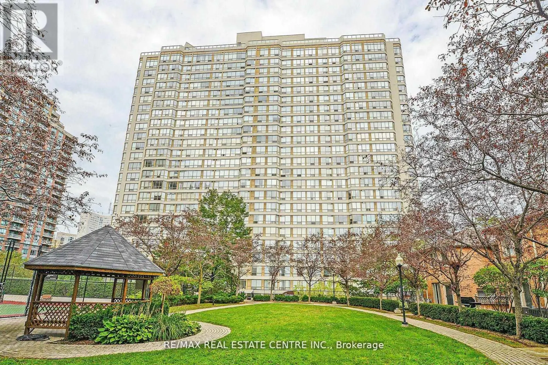 #1805 55 ELM DRIVE - Image 1
