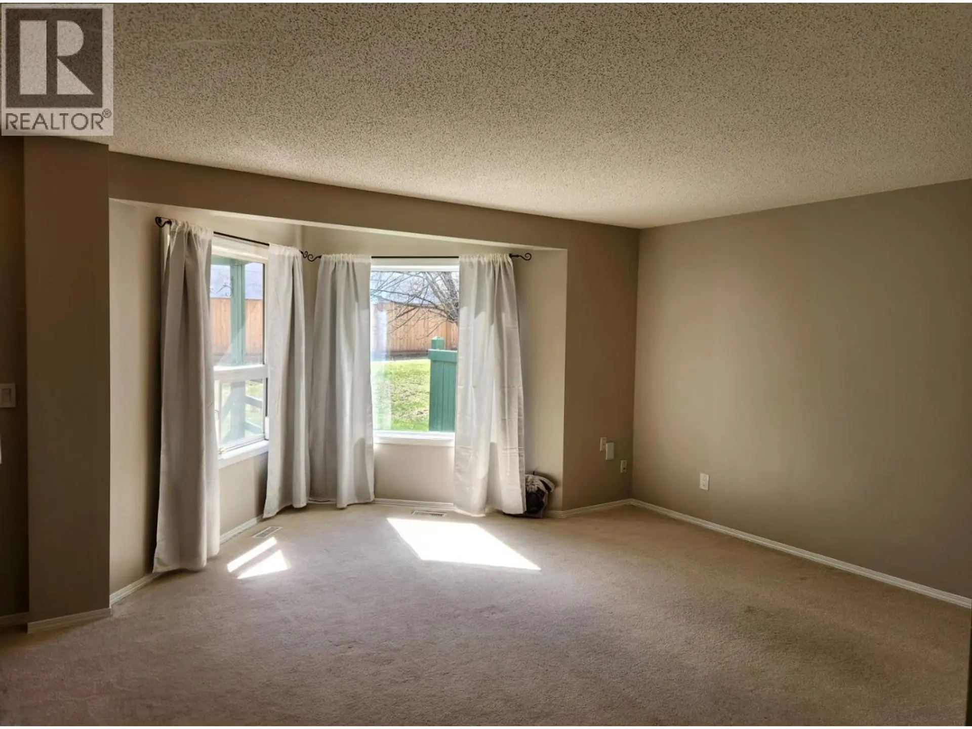 #121 3233 W MCGILL CRESCENT - Image 7