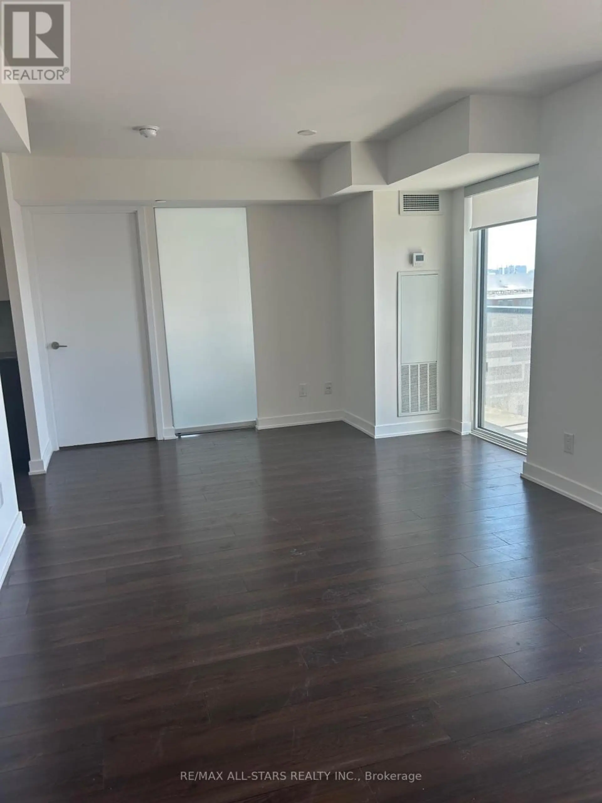 #1004 160 FLEMINGTON ROAD - Image 7