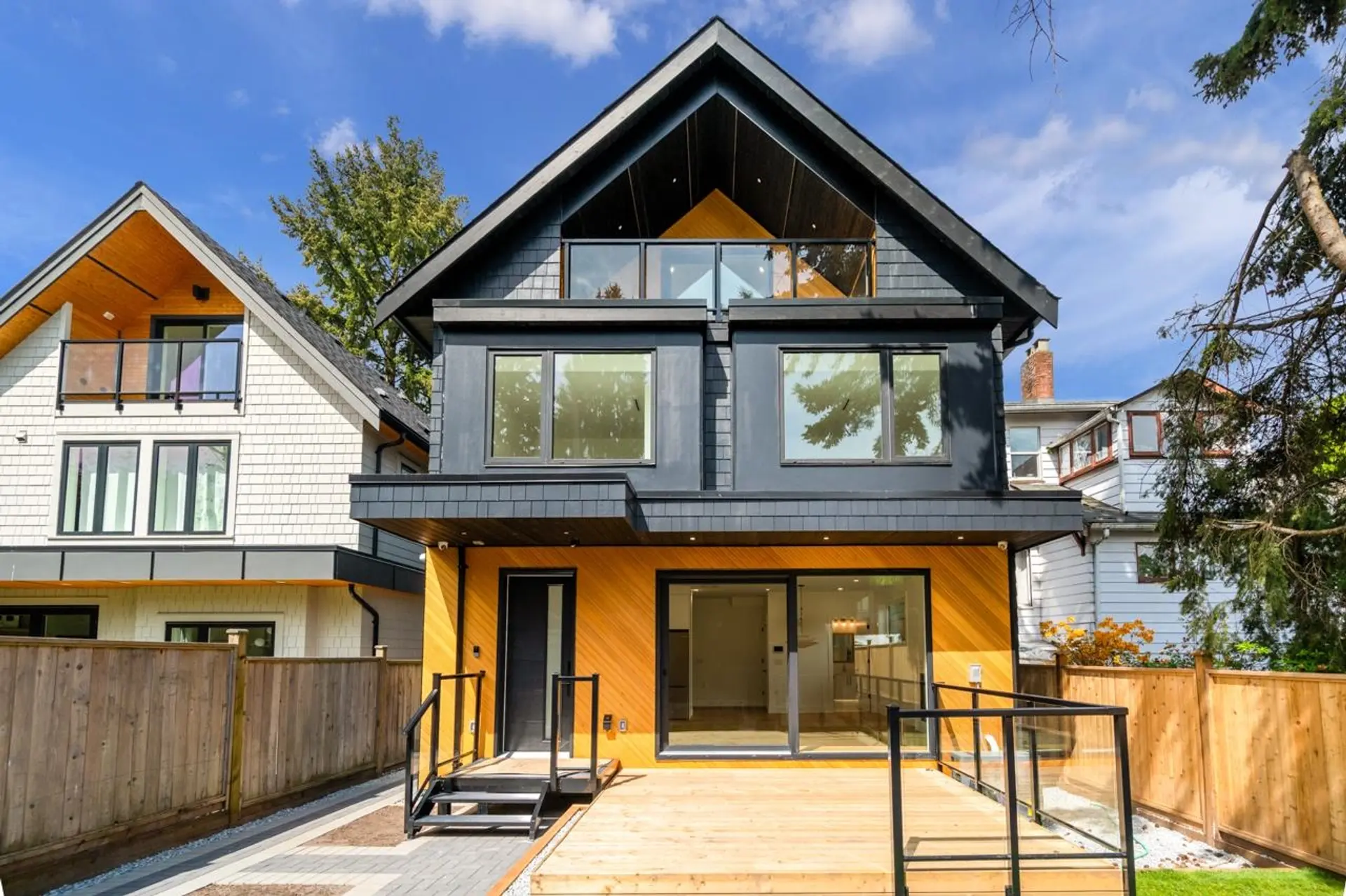 Property at #2 950 17th Ave, Vancouver, BC