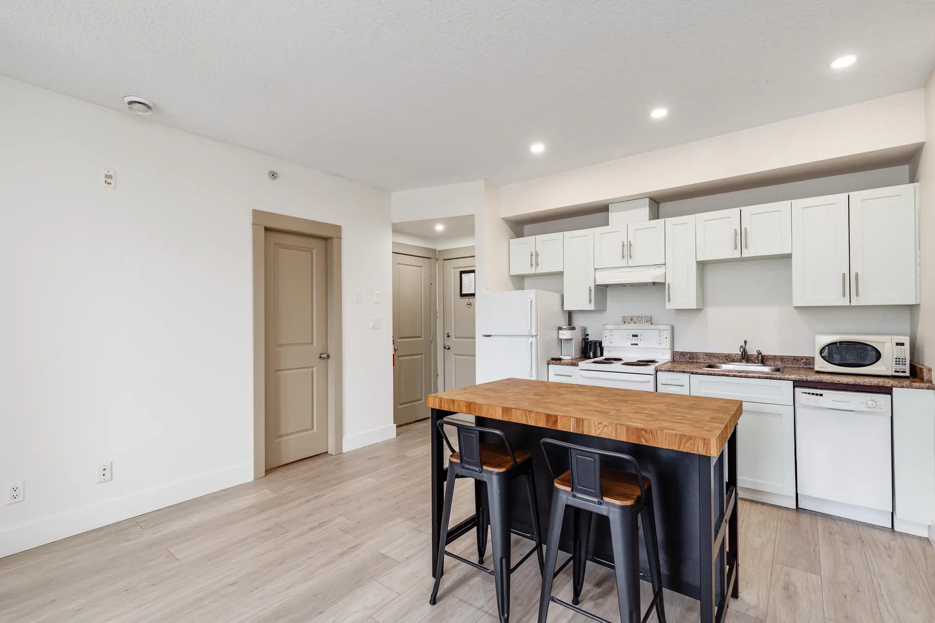 #309 7330 Arbutus Street - Image 4