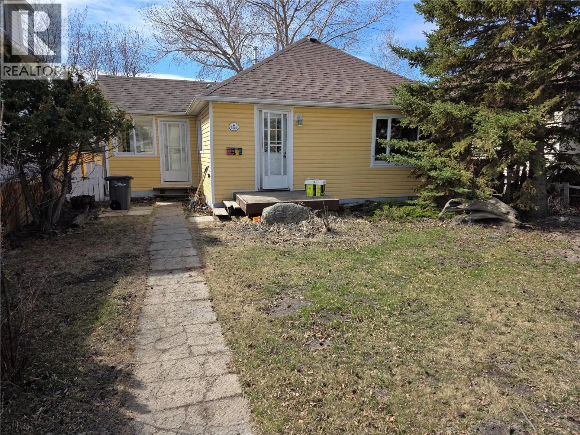 Property at 1225 104 Avenue, Dawson Creek, BC