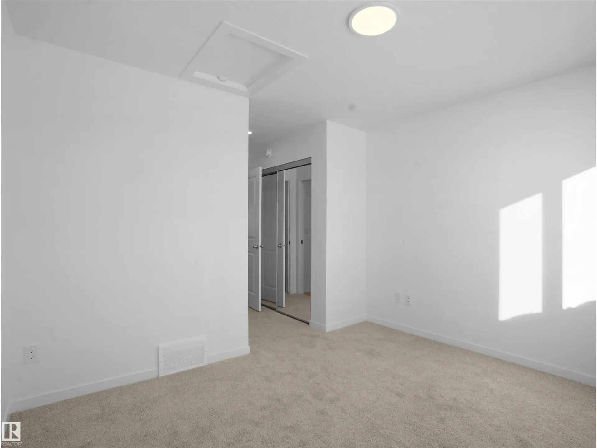2034 MARQUIS WY NE - Image 17