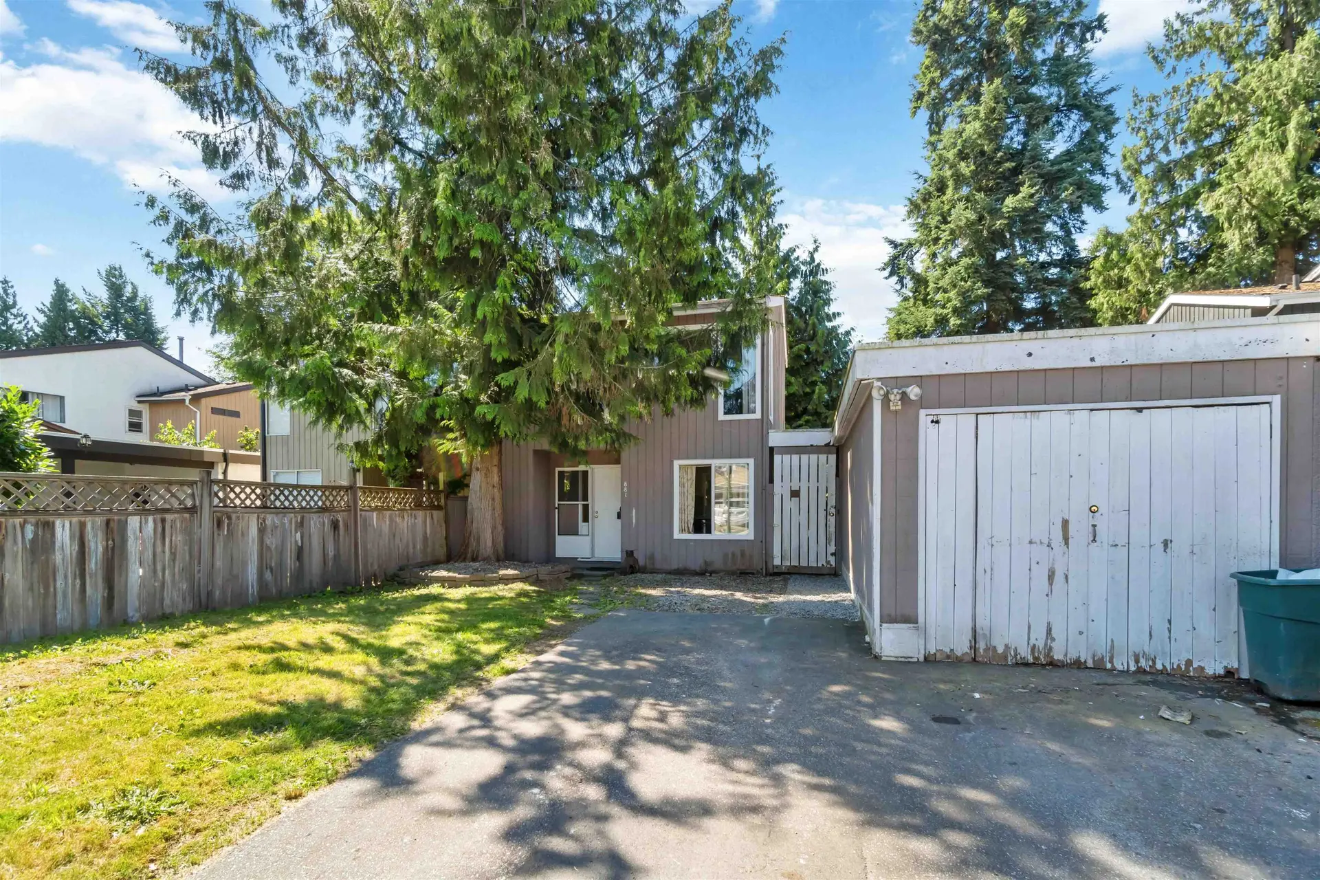 Property at 881 Pinebrook Place, Coquitlam, BC