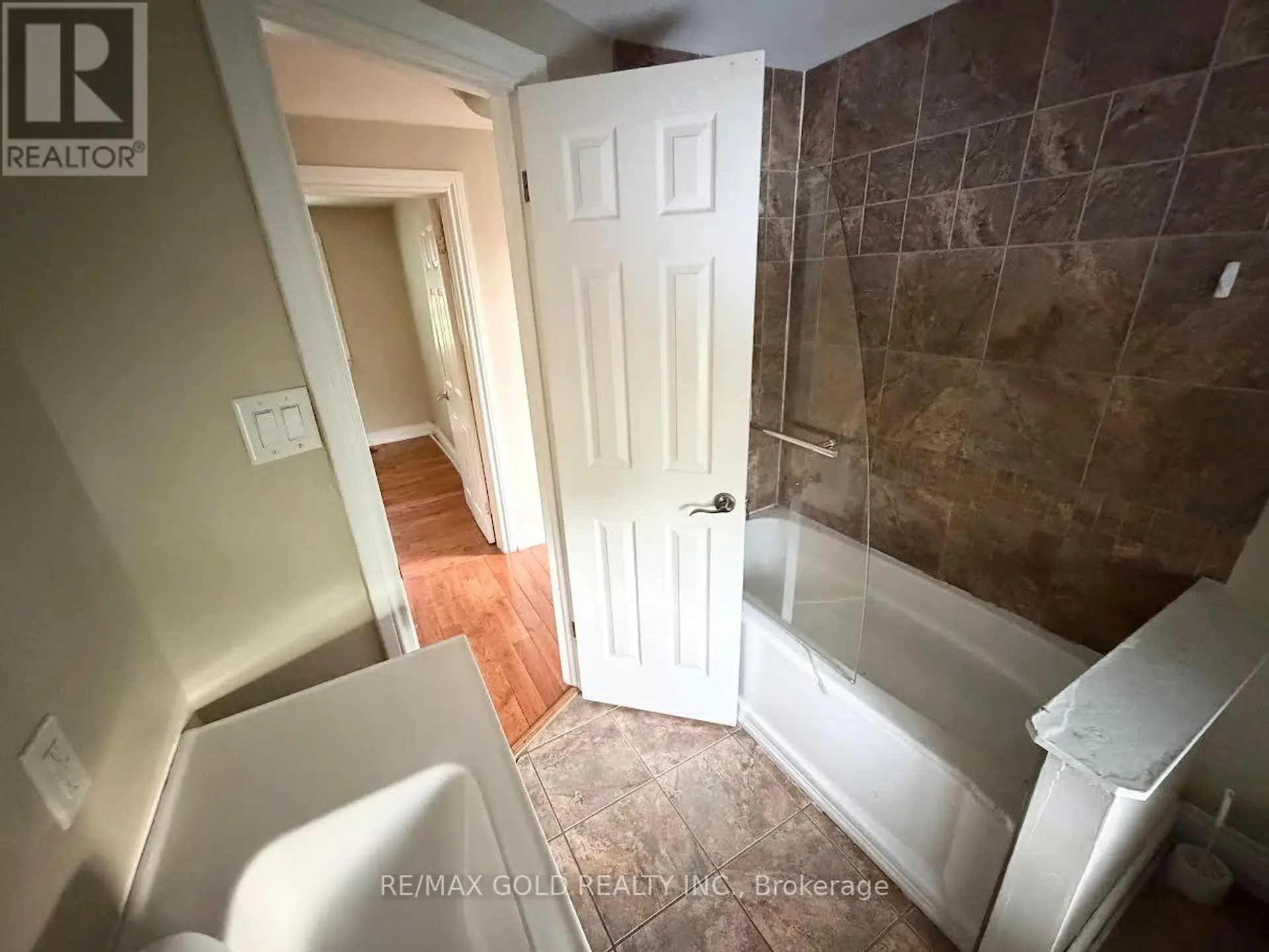 52 ELDOMAR AVENUE - Image 7