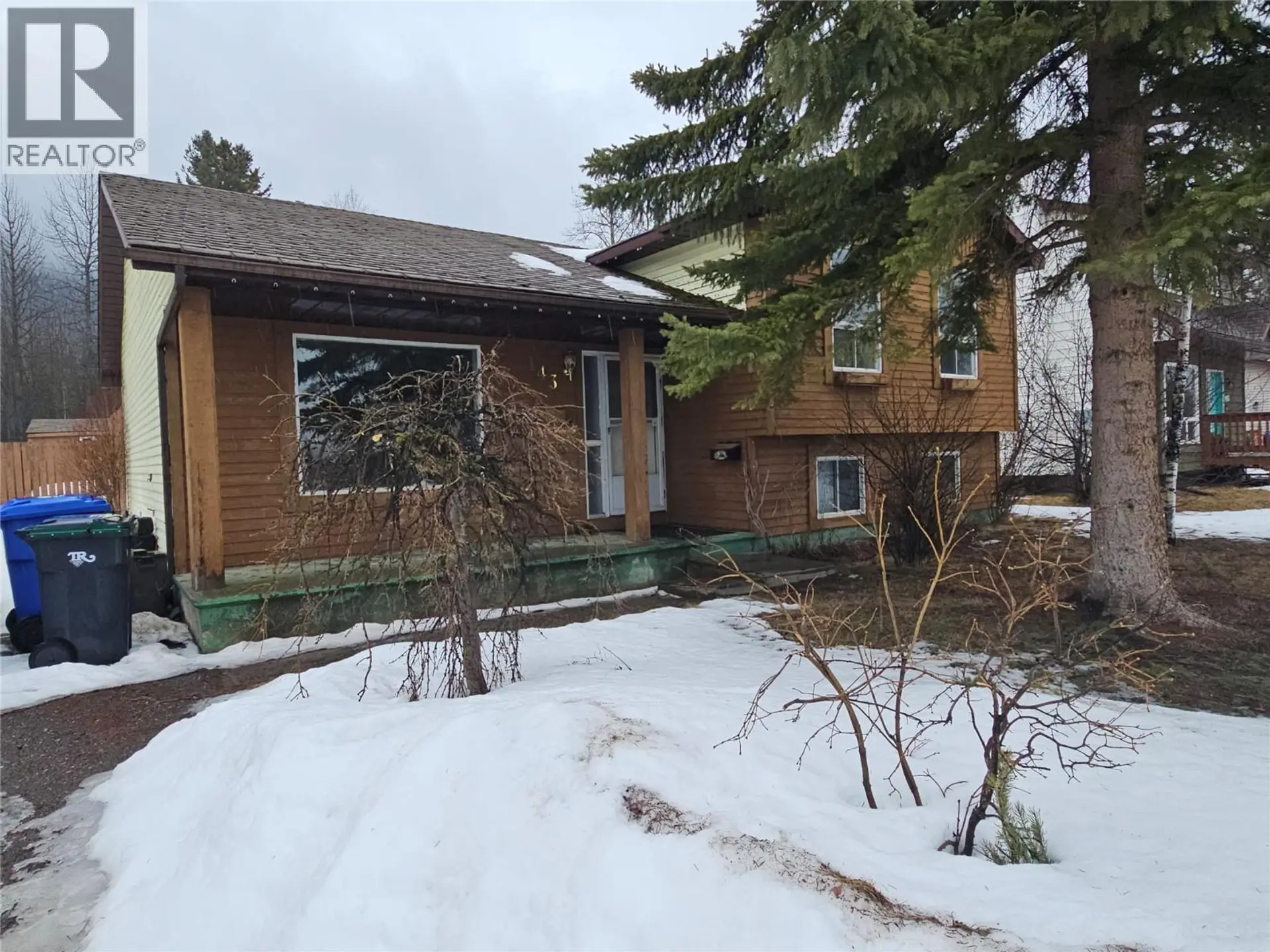 Property at 143 Kiskatinaw Crescent, Tumbler Ridge, BC