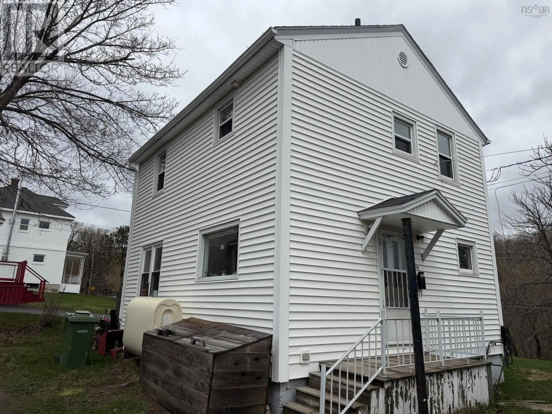30 Munroe Avenue - Image 2