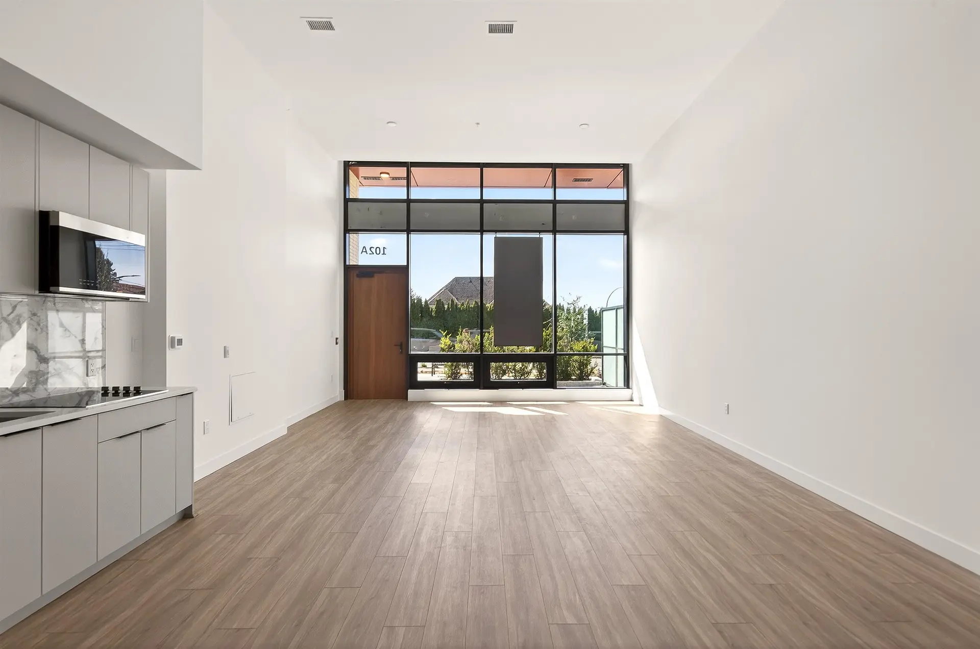 #101/202 422 E 3rd Street - Image 4