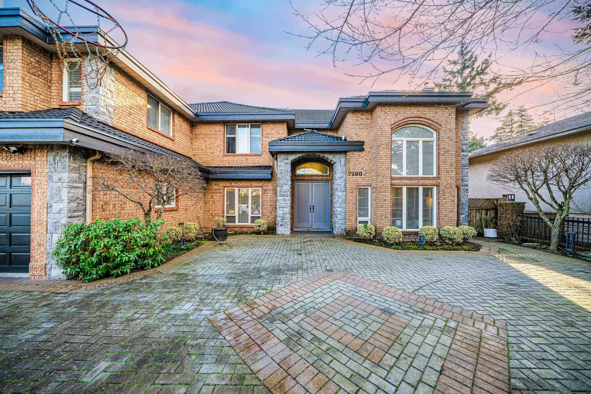7200 Belair Drive - Image 3