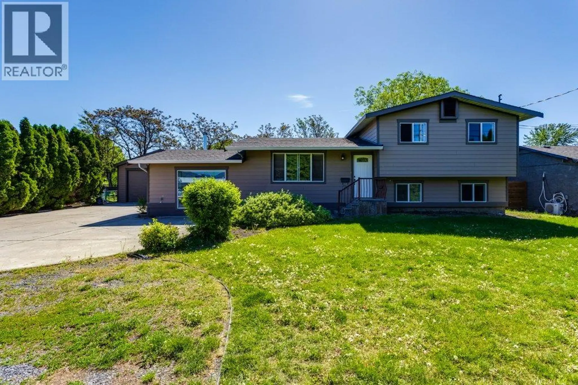 Property at 2559 Benvoulin Road, Kelowna, BC