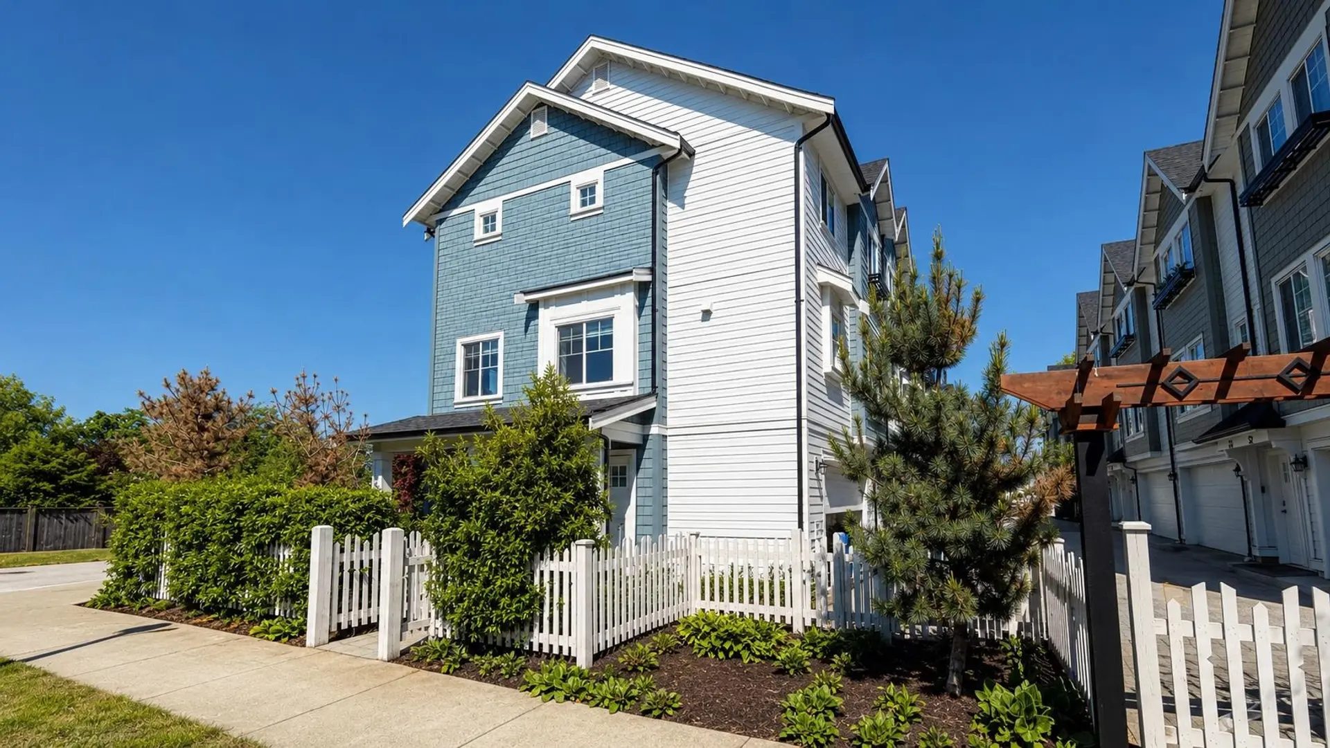 #31 9211 McKim Way - Image 2