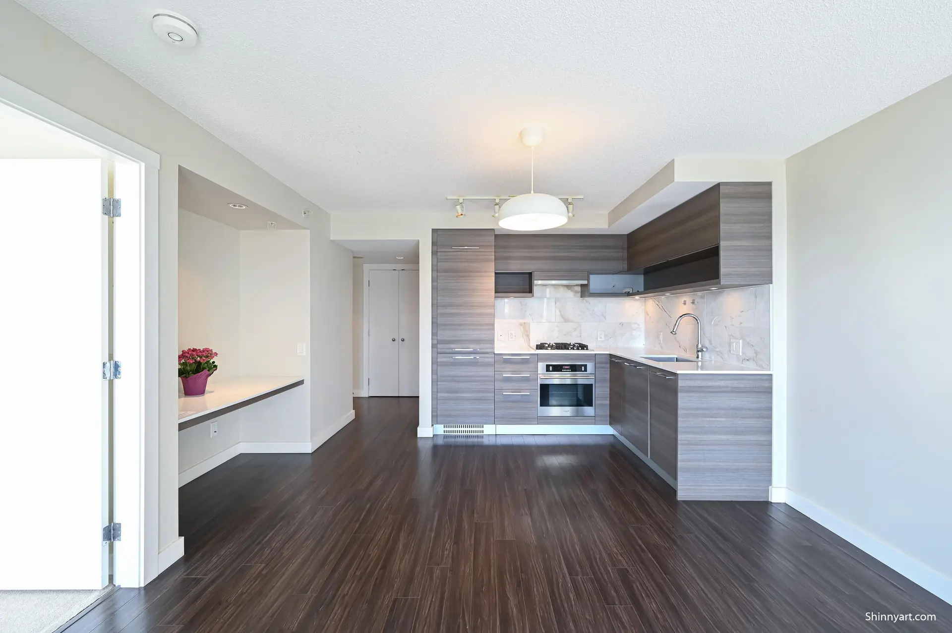 #601 570 Emerson Street - Image 4