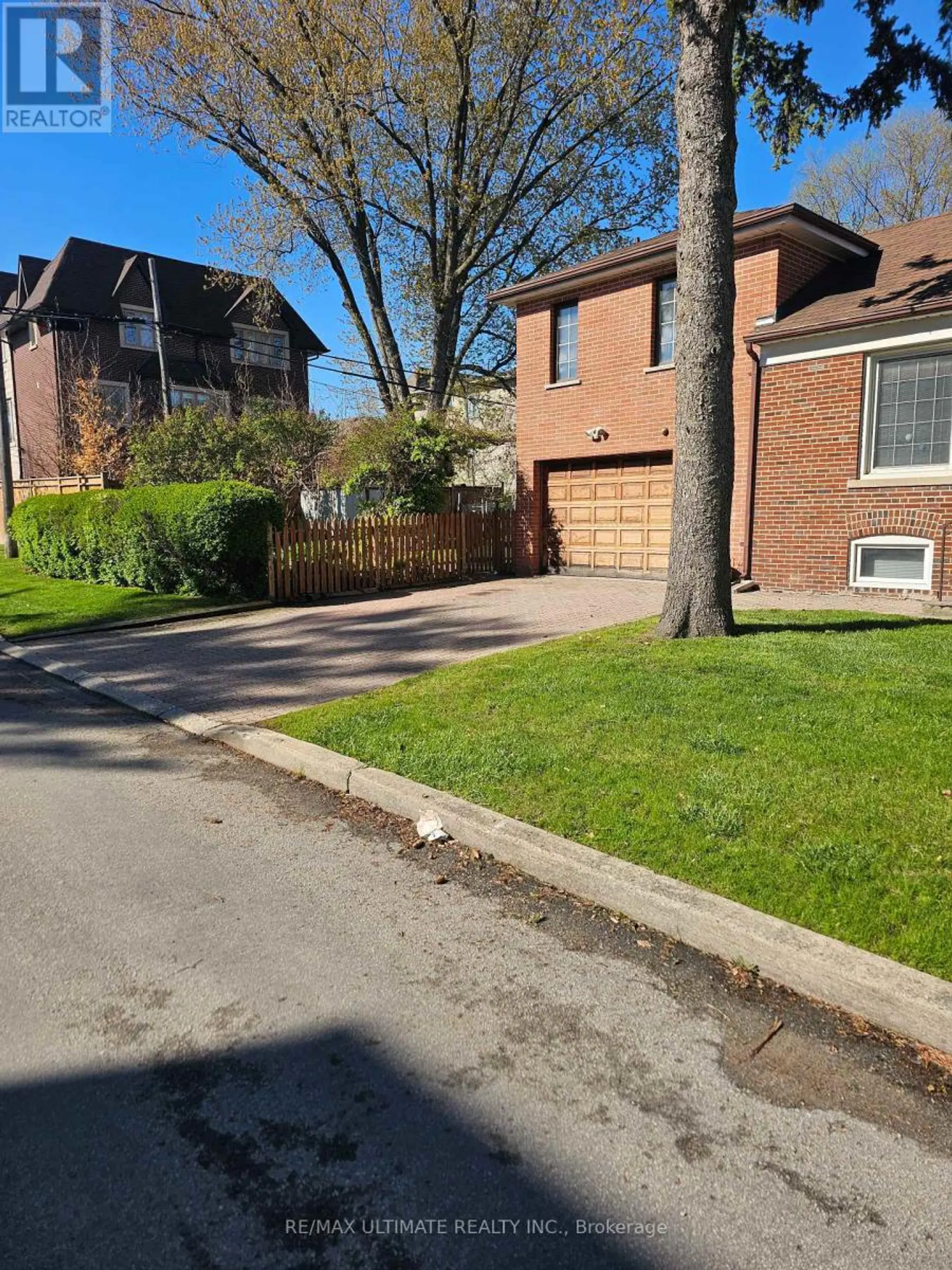 519 DOUGLAS AVENUE - Image 5