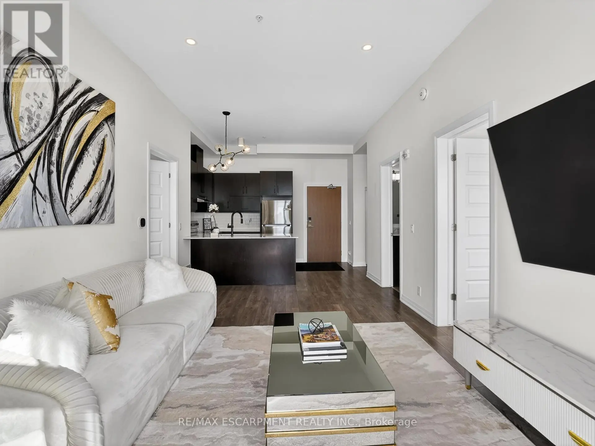 #631 1105 LEGER WAY - Image 11