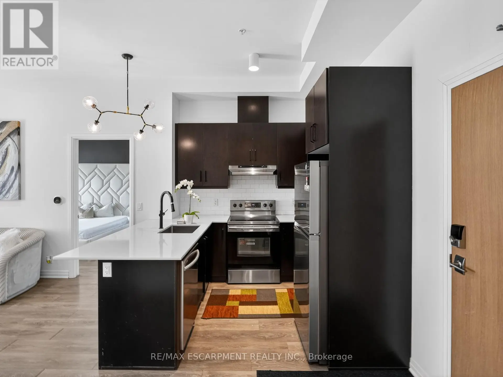 #631 1105 LEGER WAY - Image 9