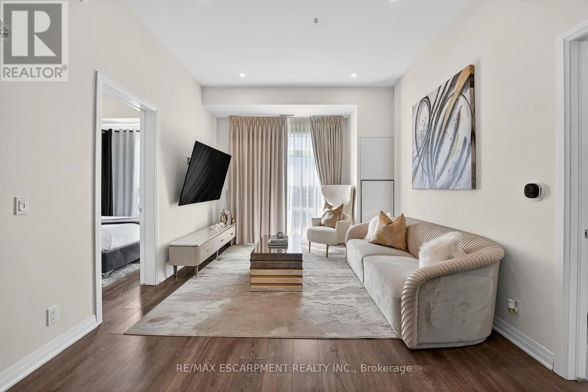 #631 1105 LEGER WAY - Image 4